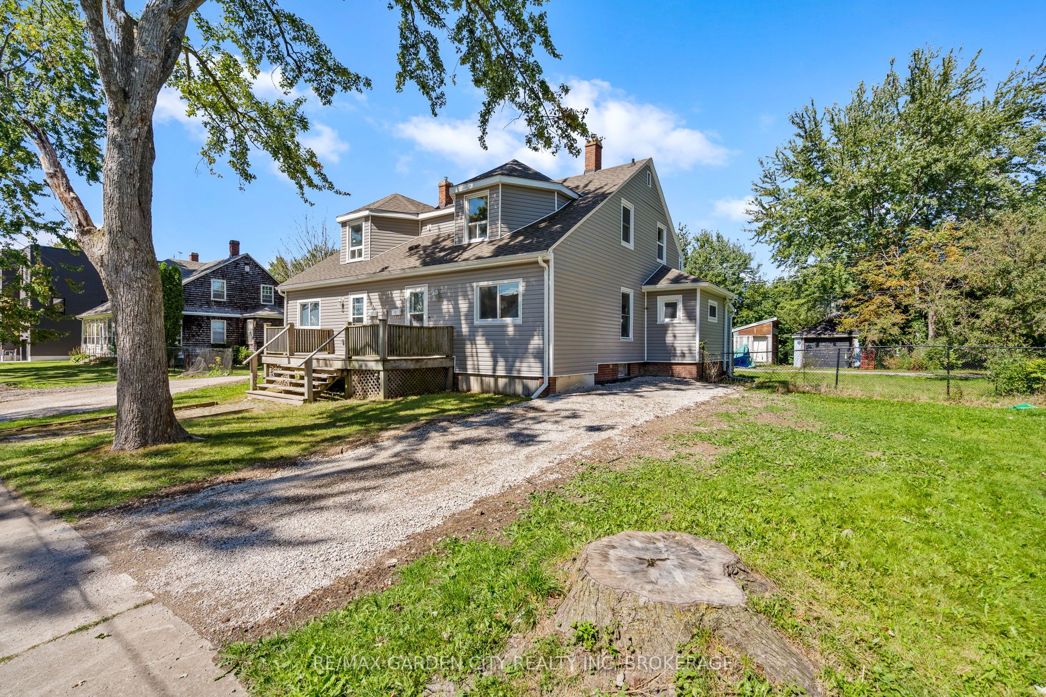 90 First Street Property Photo