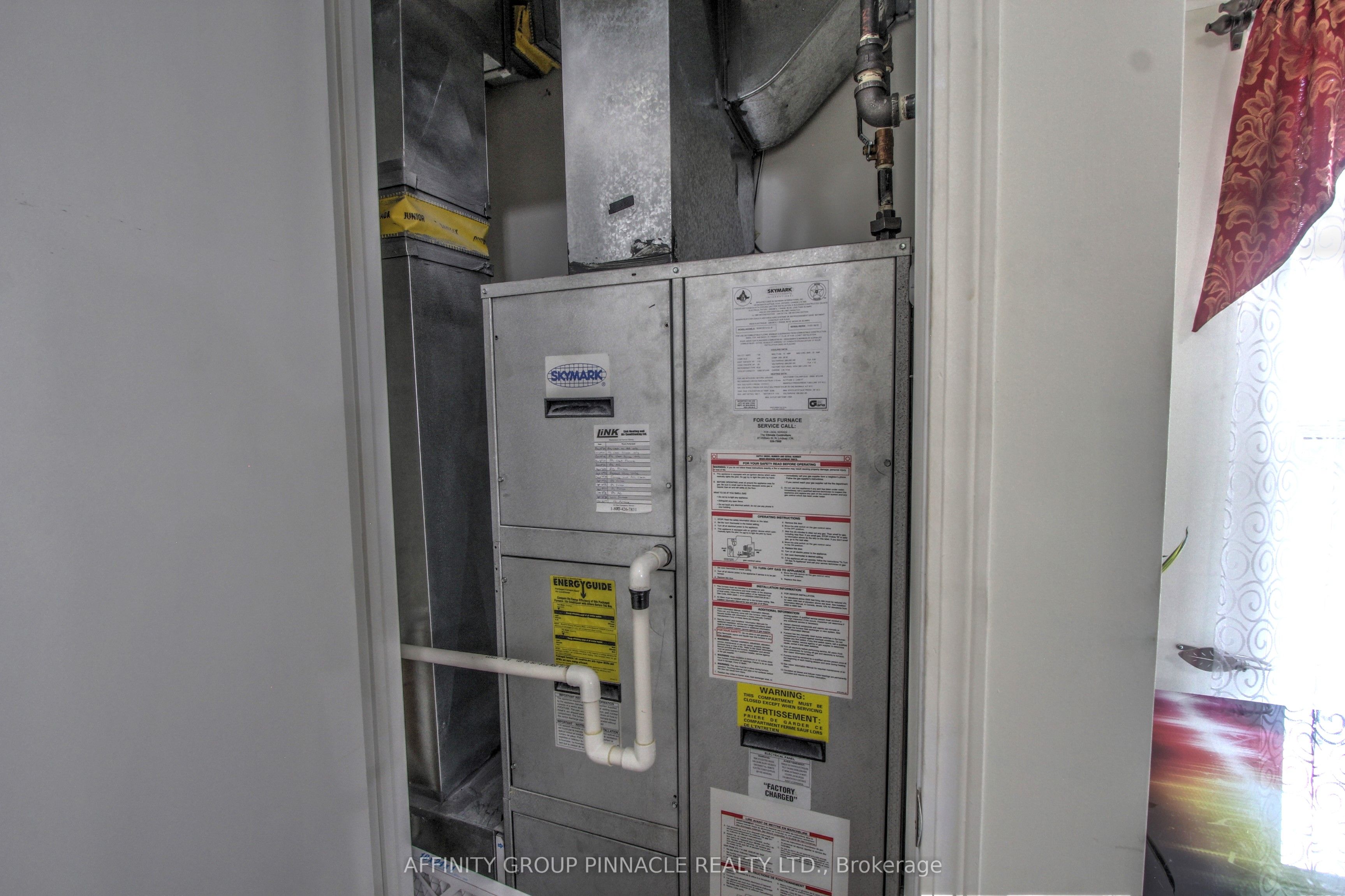 8 Huron Street E 106 Property Photo 30