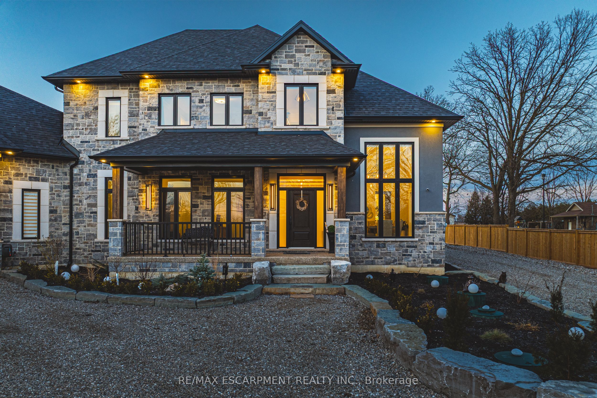 Caledonia Real Estate Listings Main Image