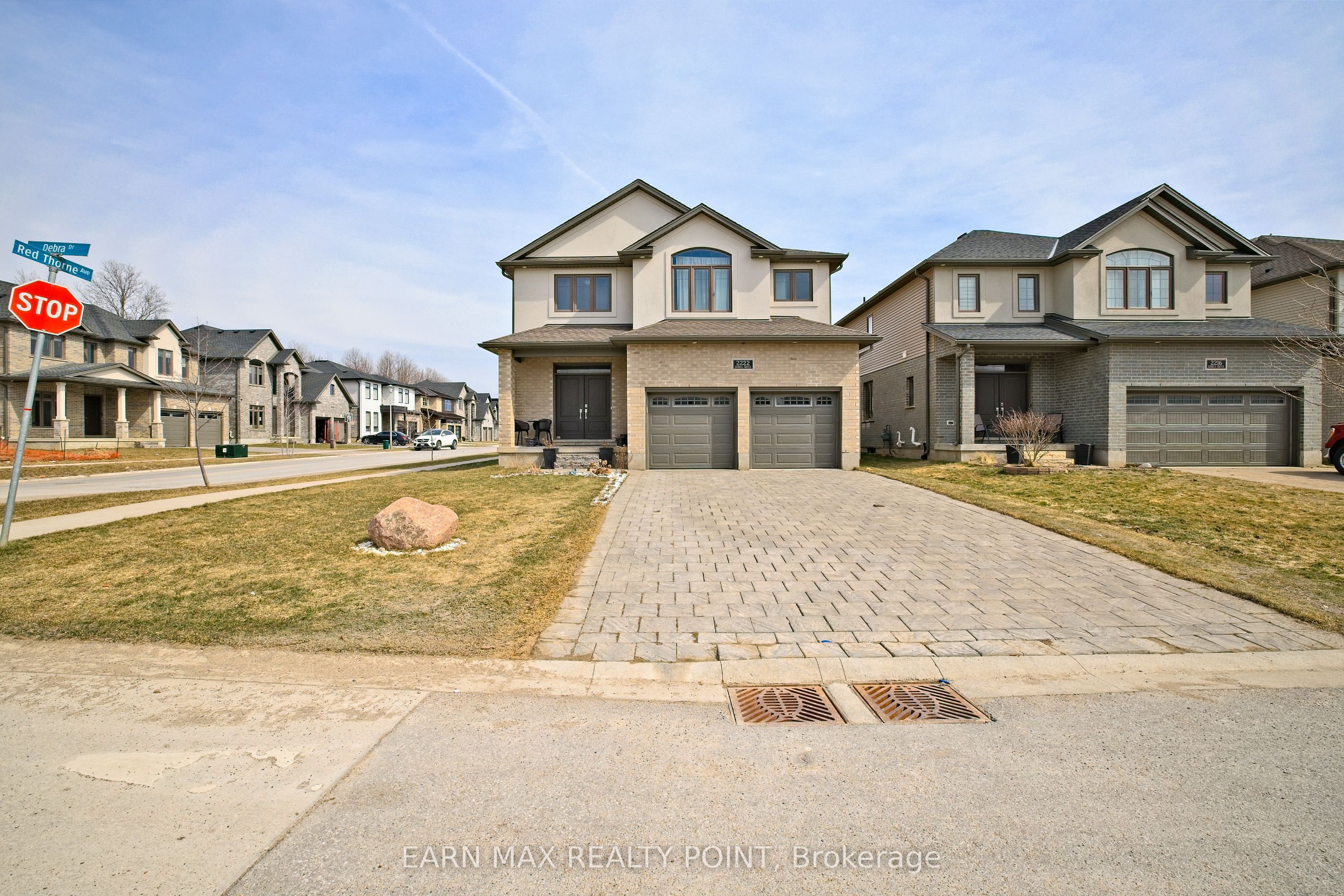 2222 Debra Drive Property Photo 1