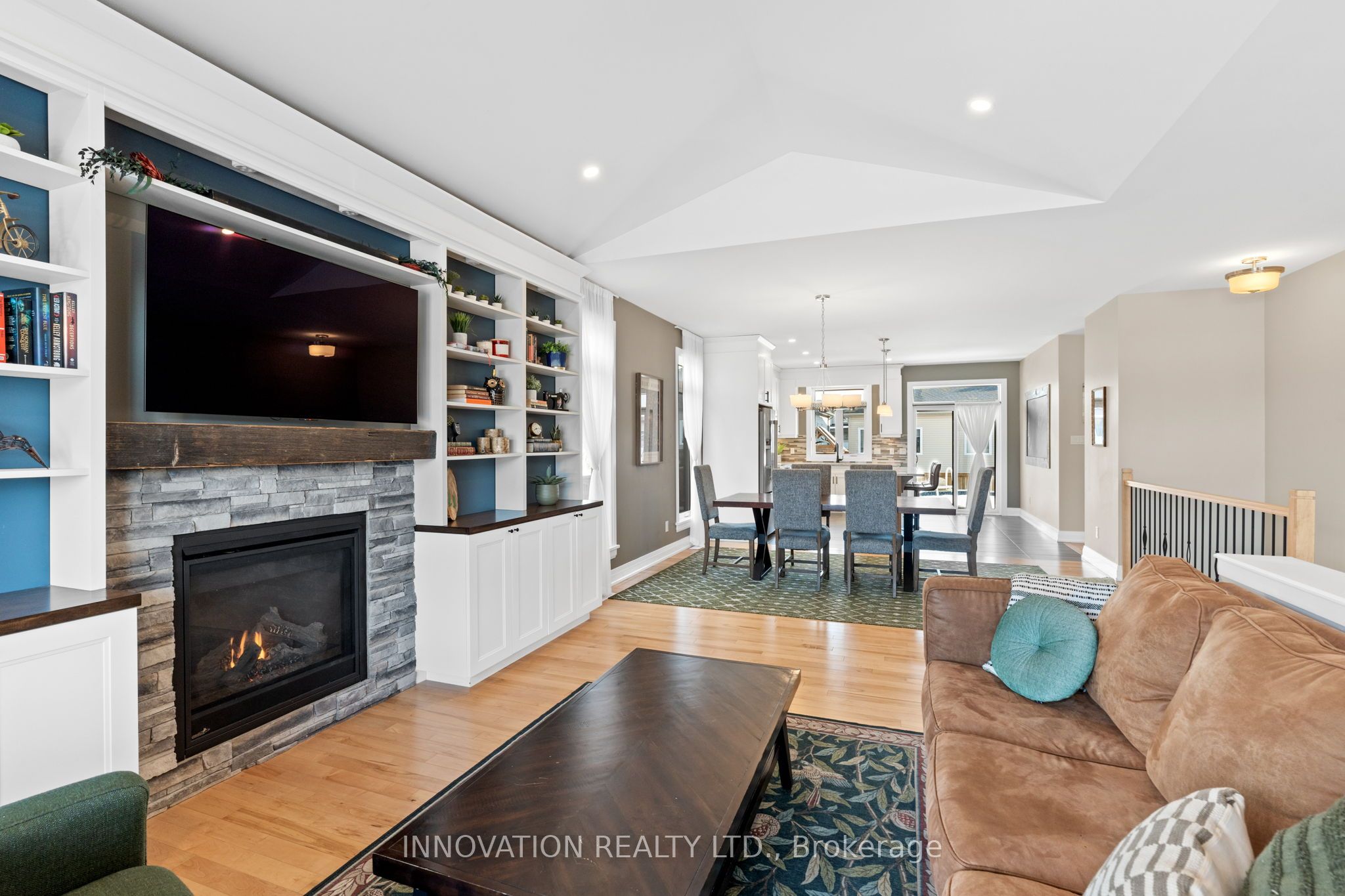 404 Bruges Street Property Photo 6