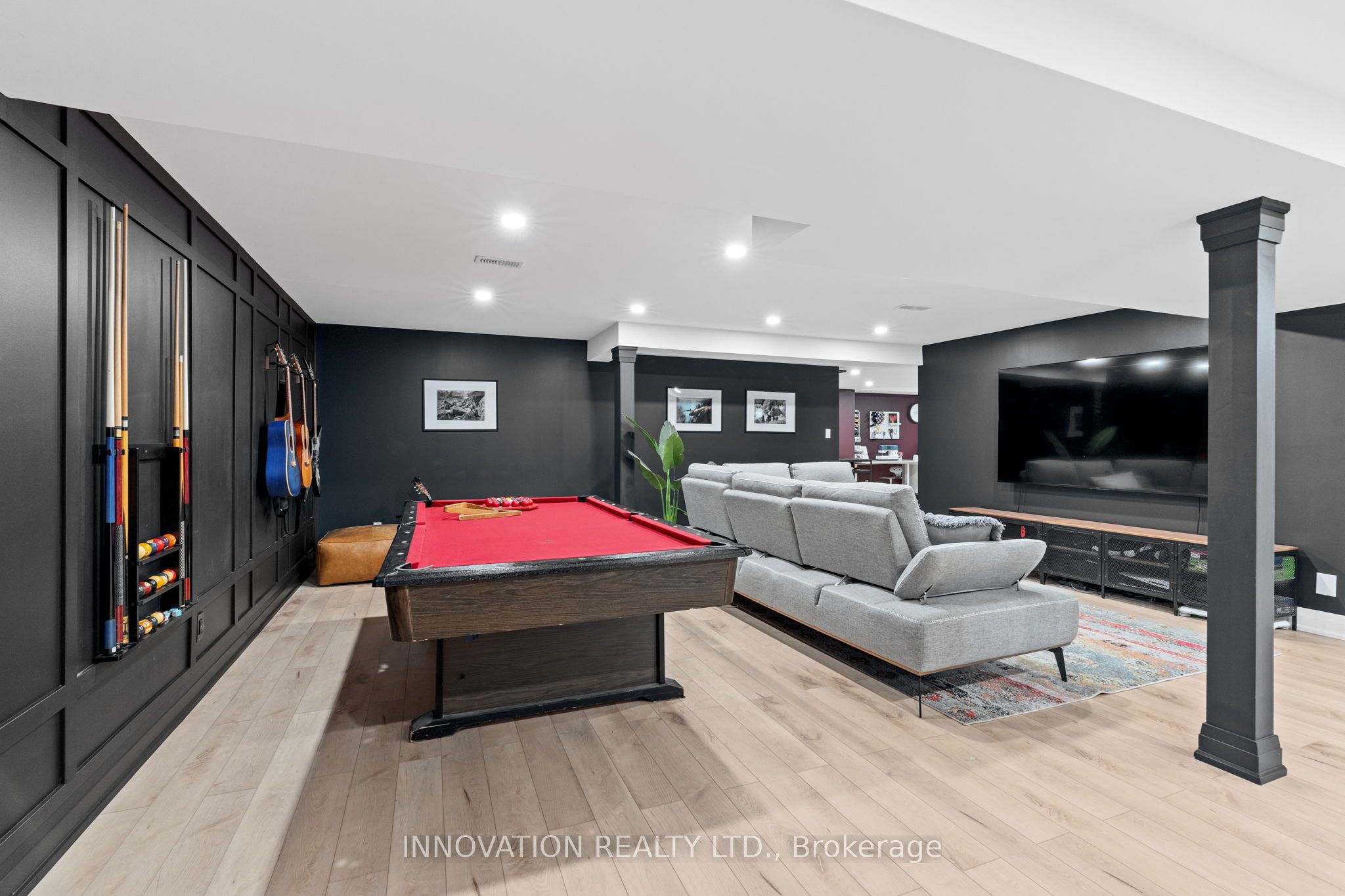 404 Bruges Street Property Photo 30