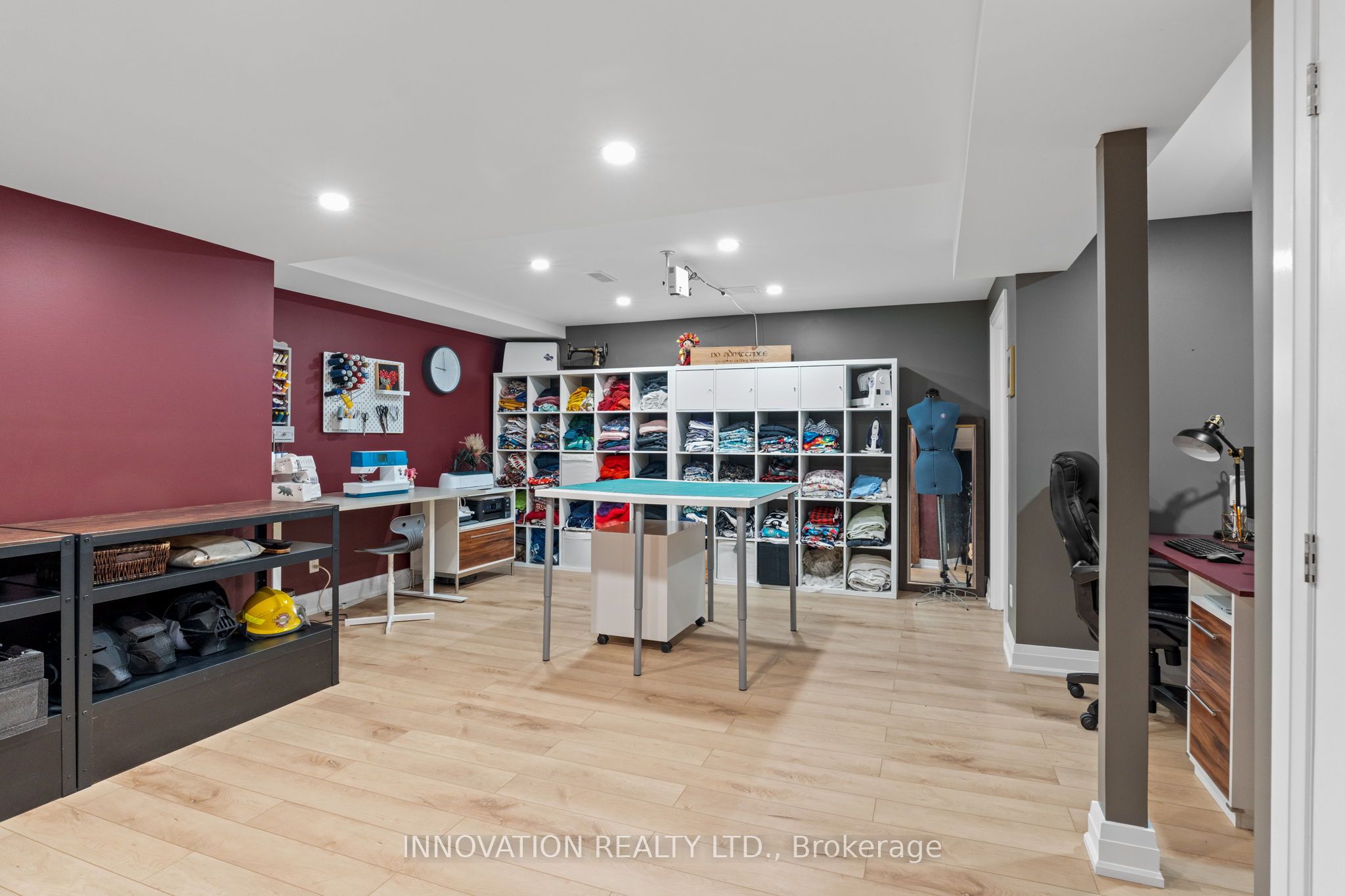 404 Bruges Street Property Photo 33