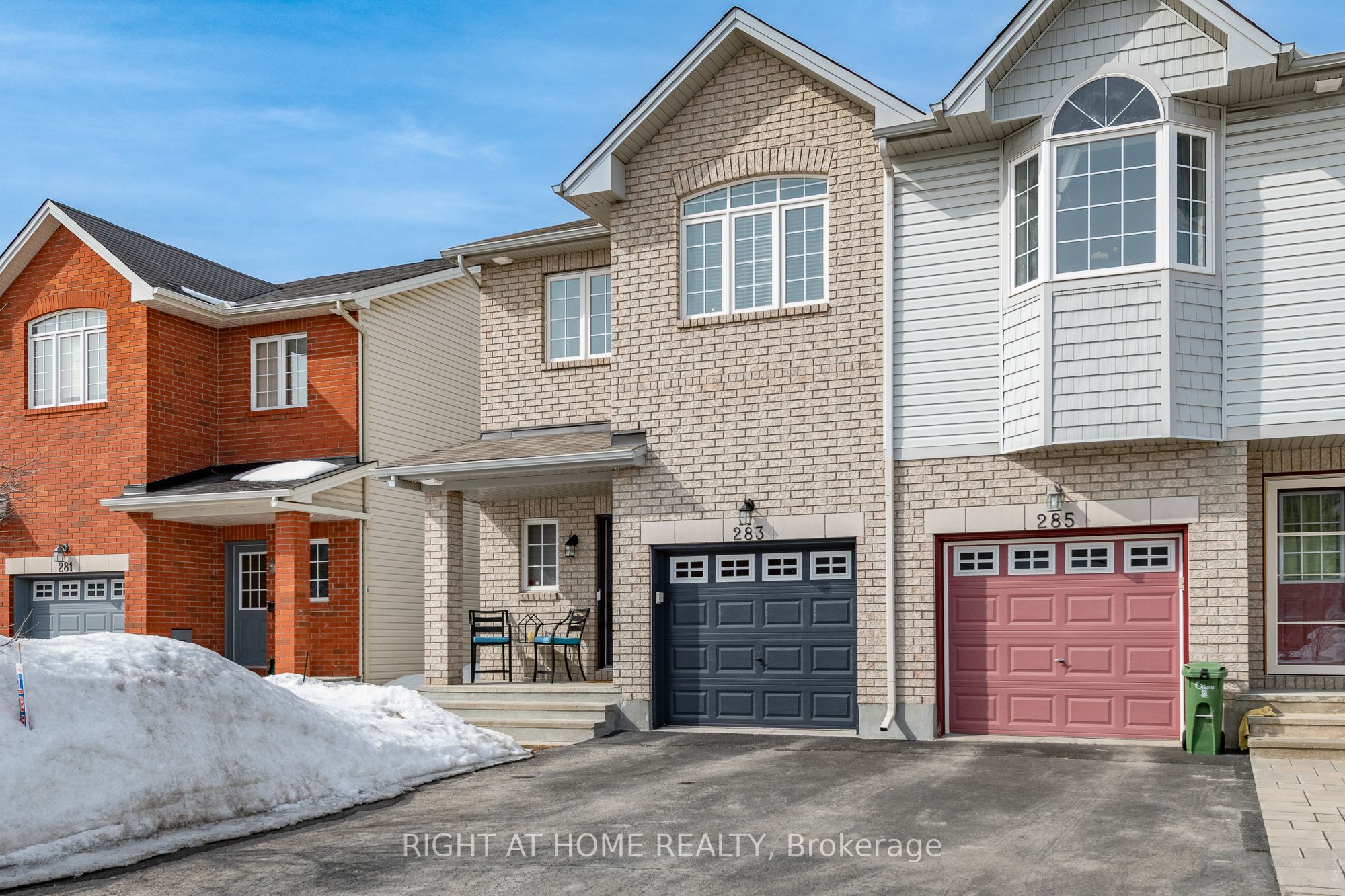 283 Macoun Cir Property Photo