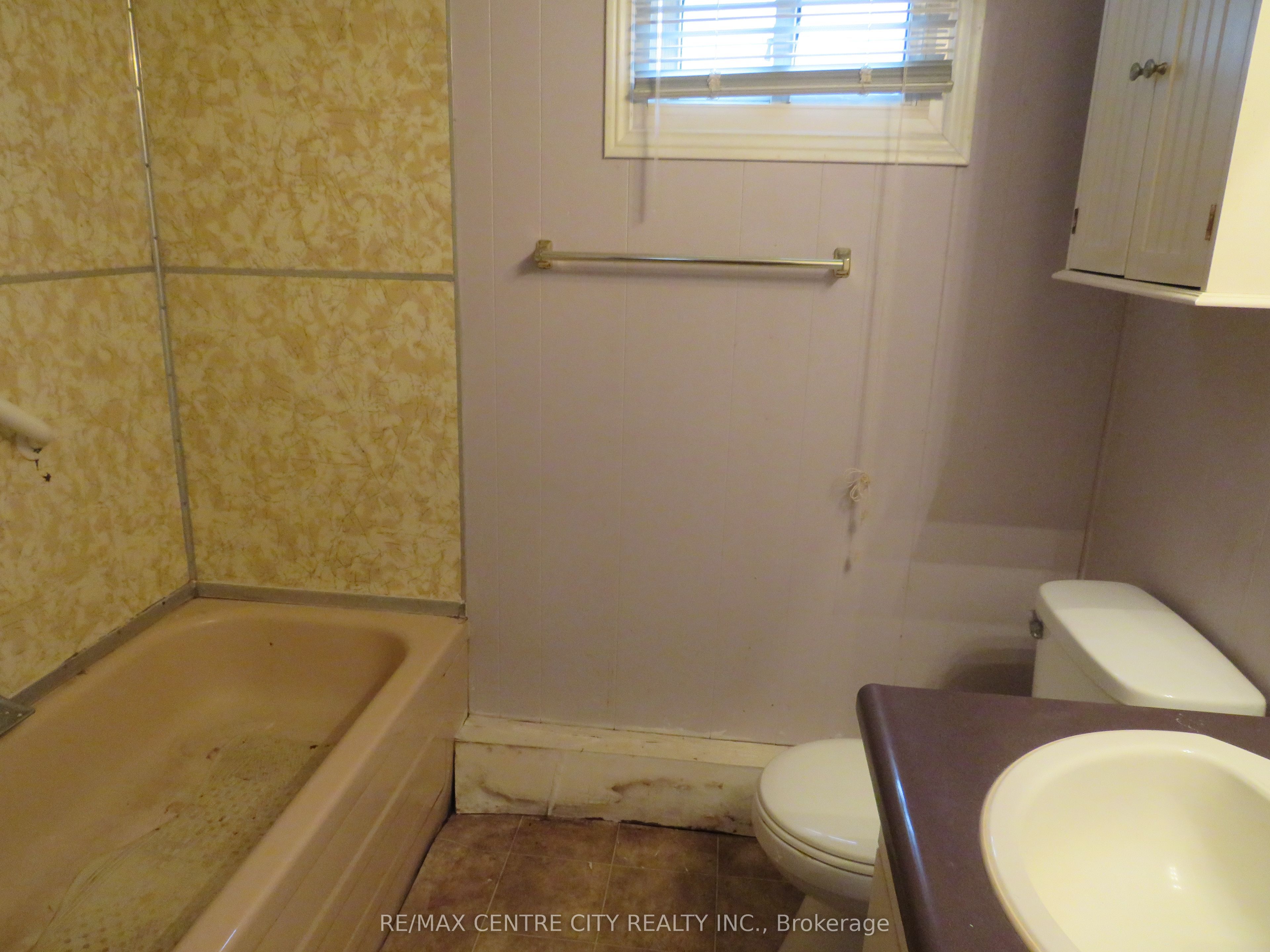 2189 Dundas Street E 21 Property Photo 14