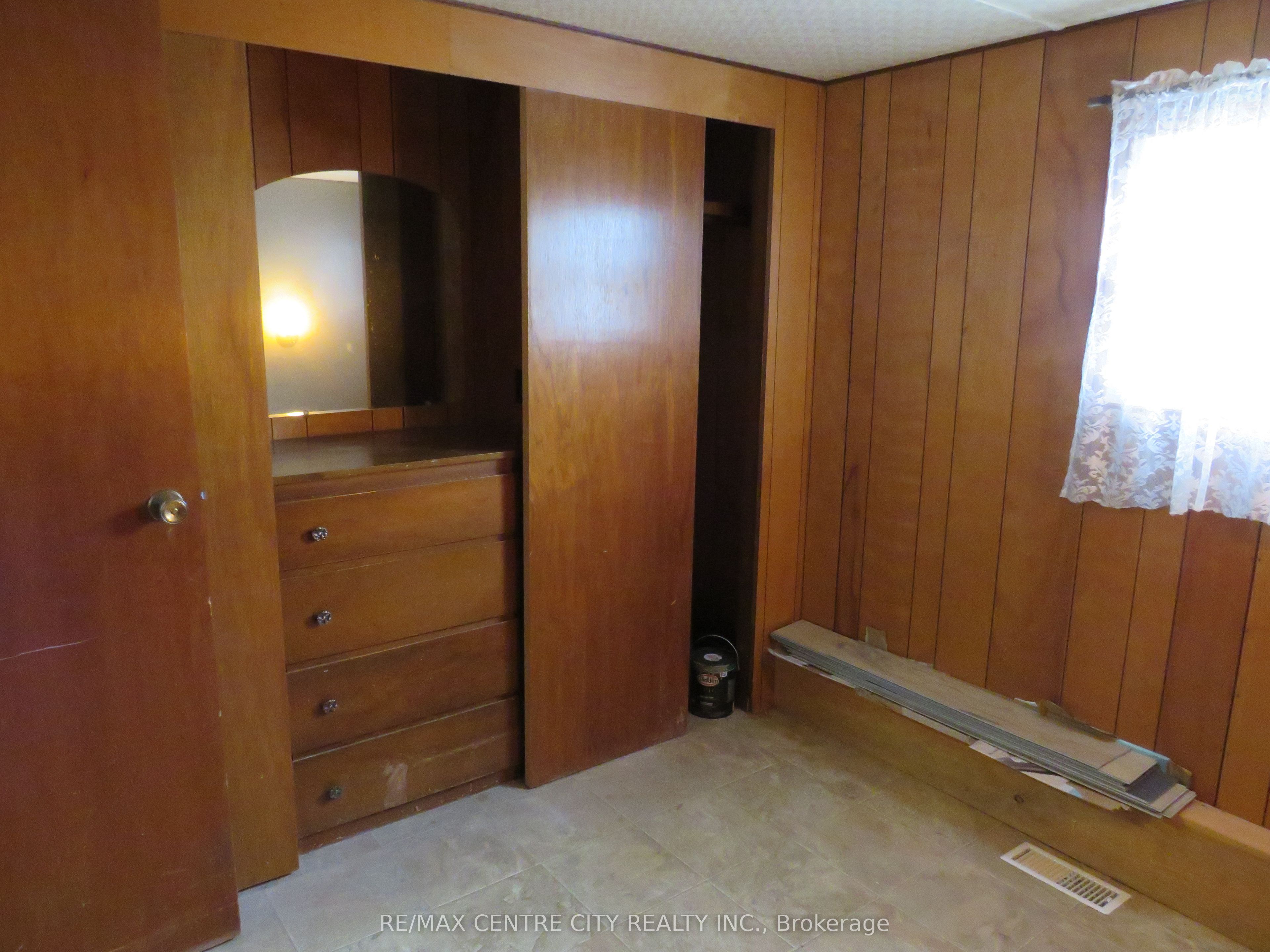 2189 Dundas Street E 21 Property Photo 16