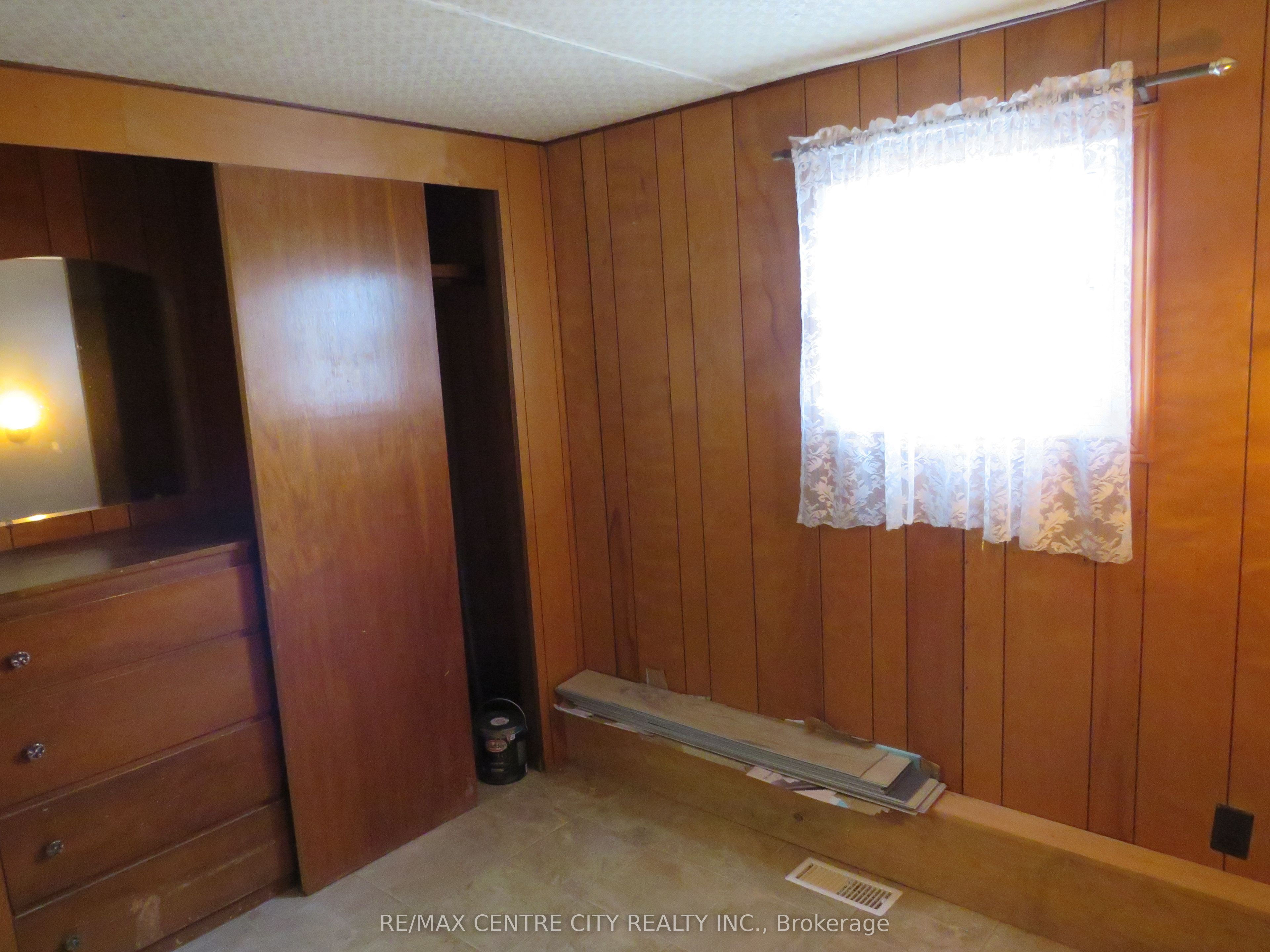 2189 Dundas Street E 21 Property Photo 17