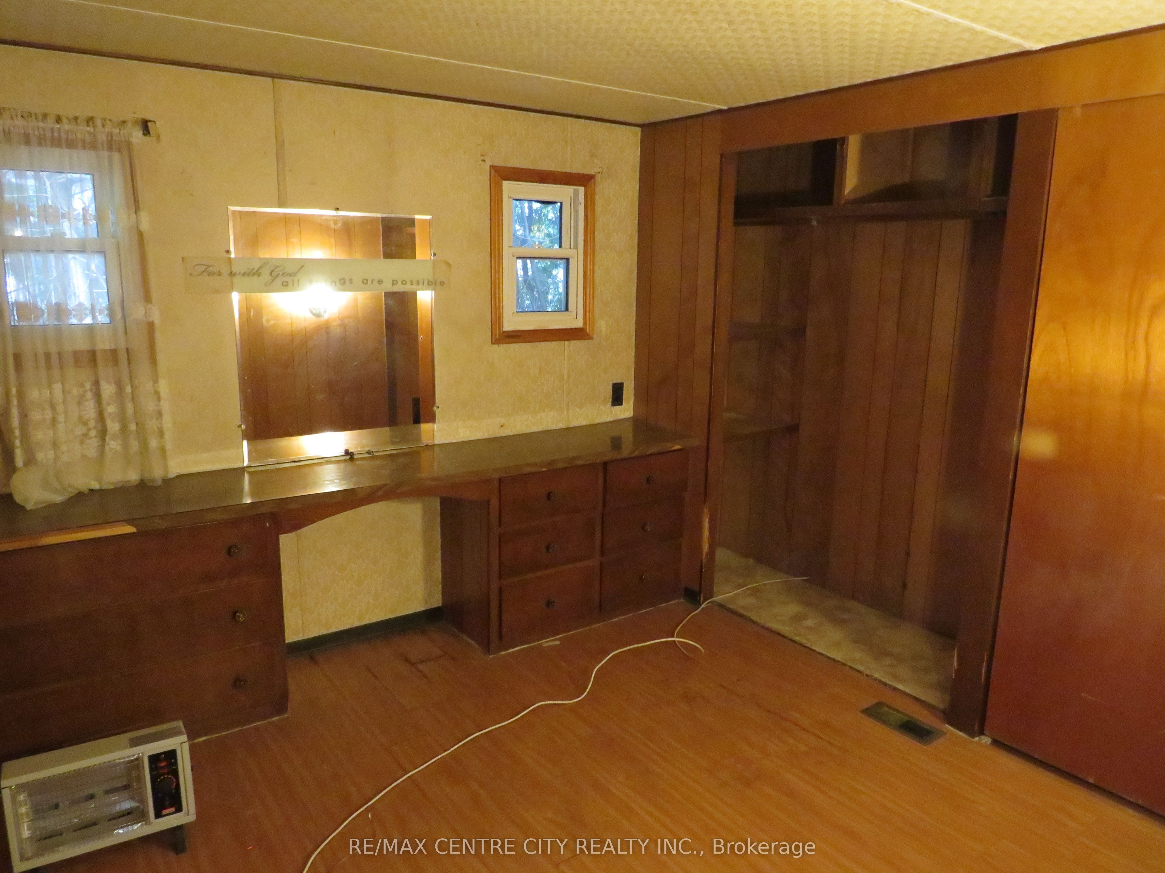 2189 Dundas Street E 21 Property Photo 18