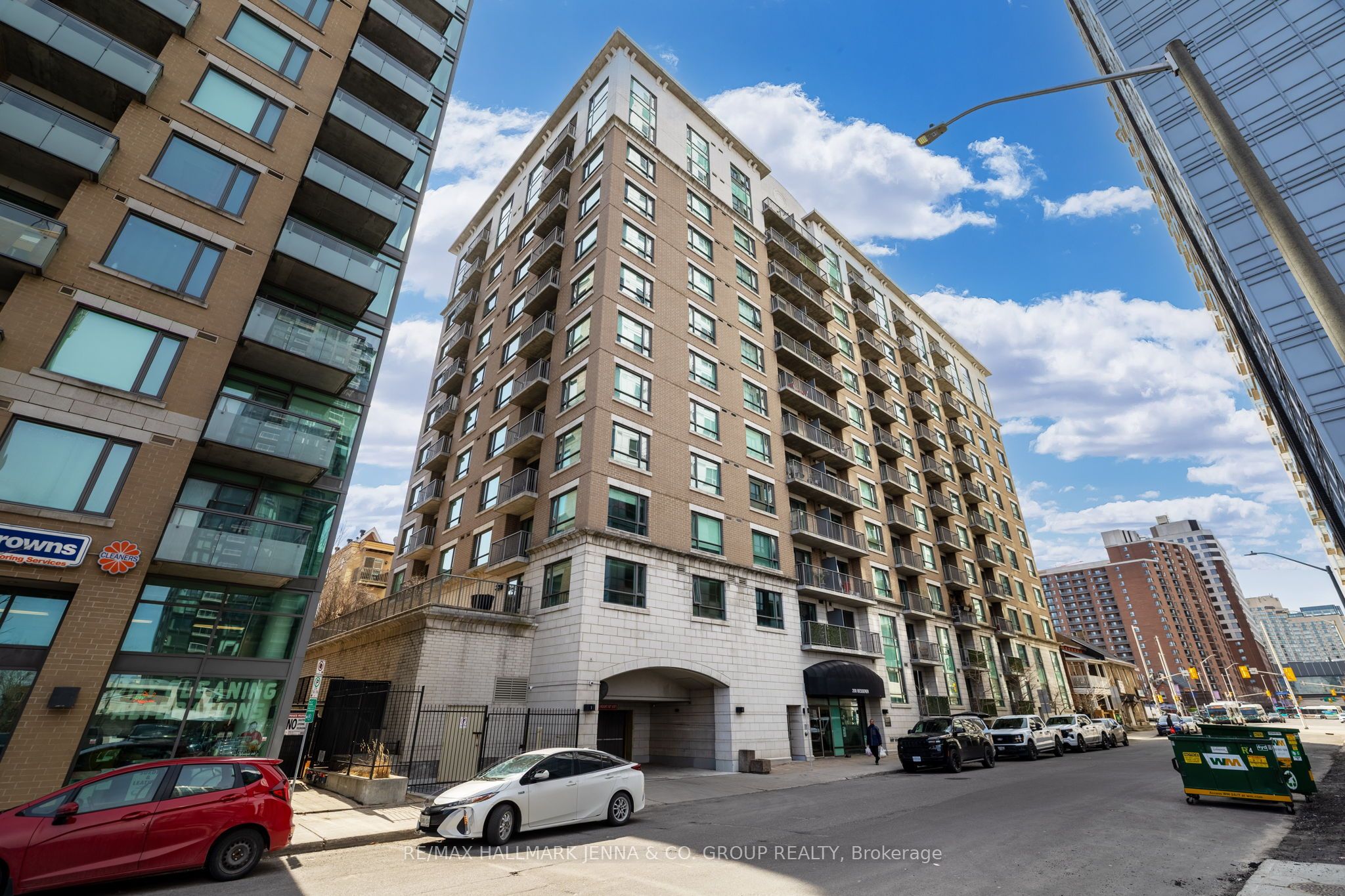 #1104 - 200 Besserer Street Property Photo