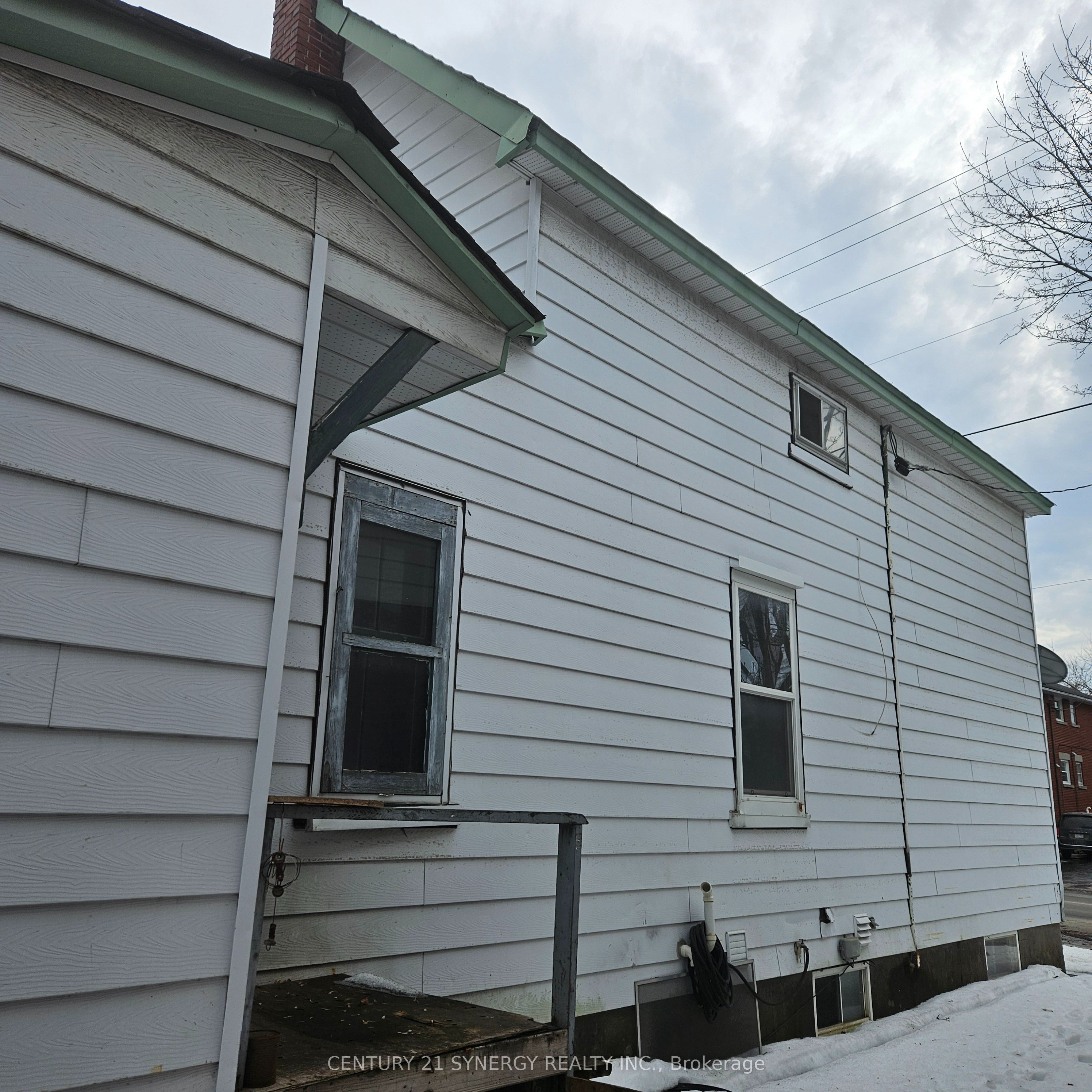 529 Kirkwood Avenue Property Photo 4