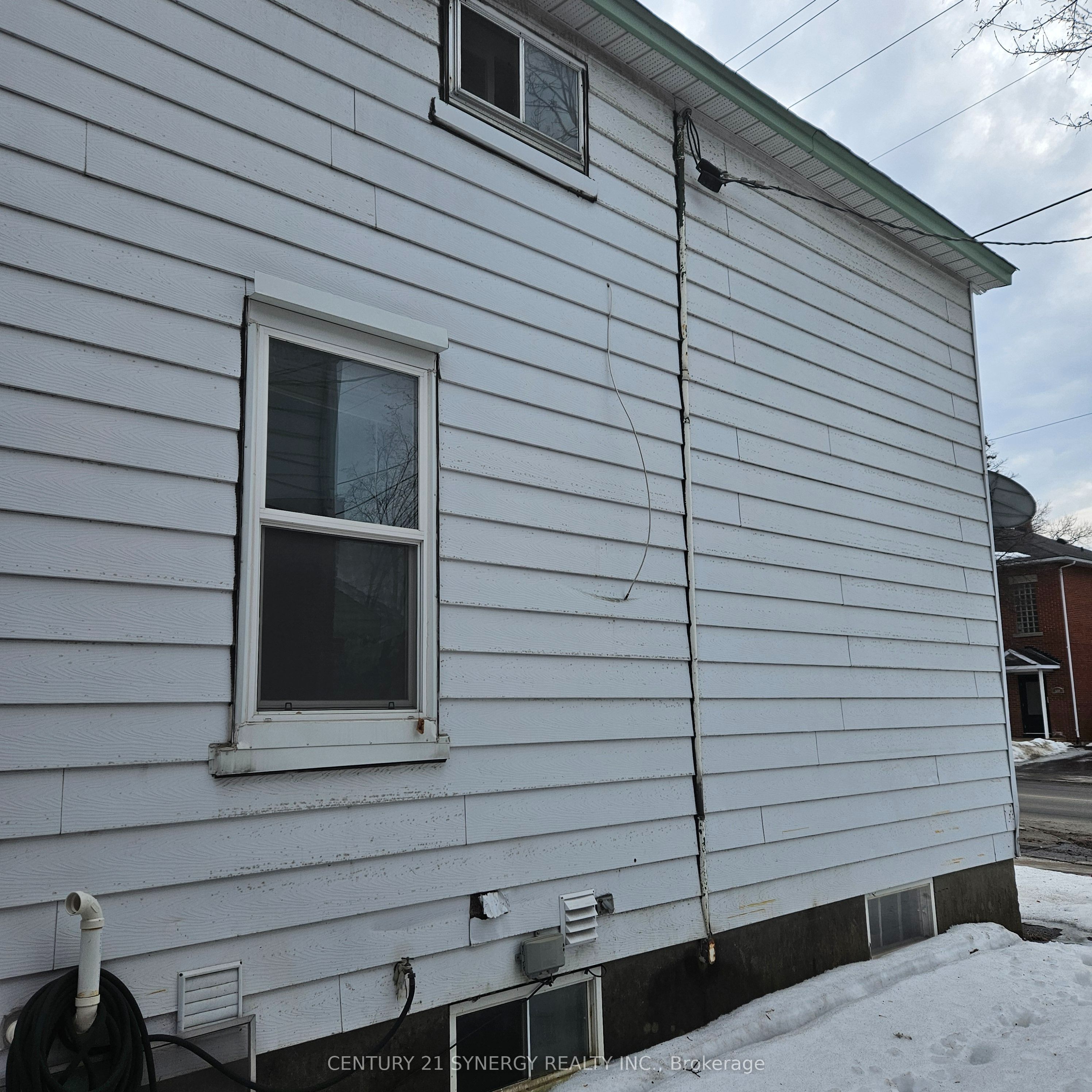 529 Kirkwood Avenue Property Photo 7