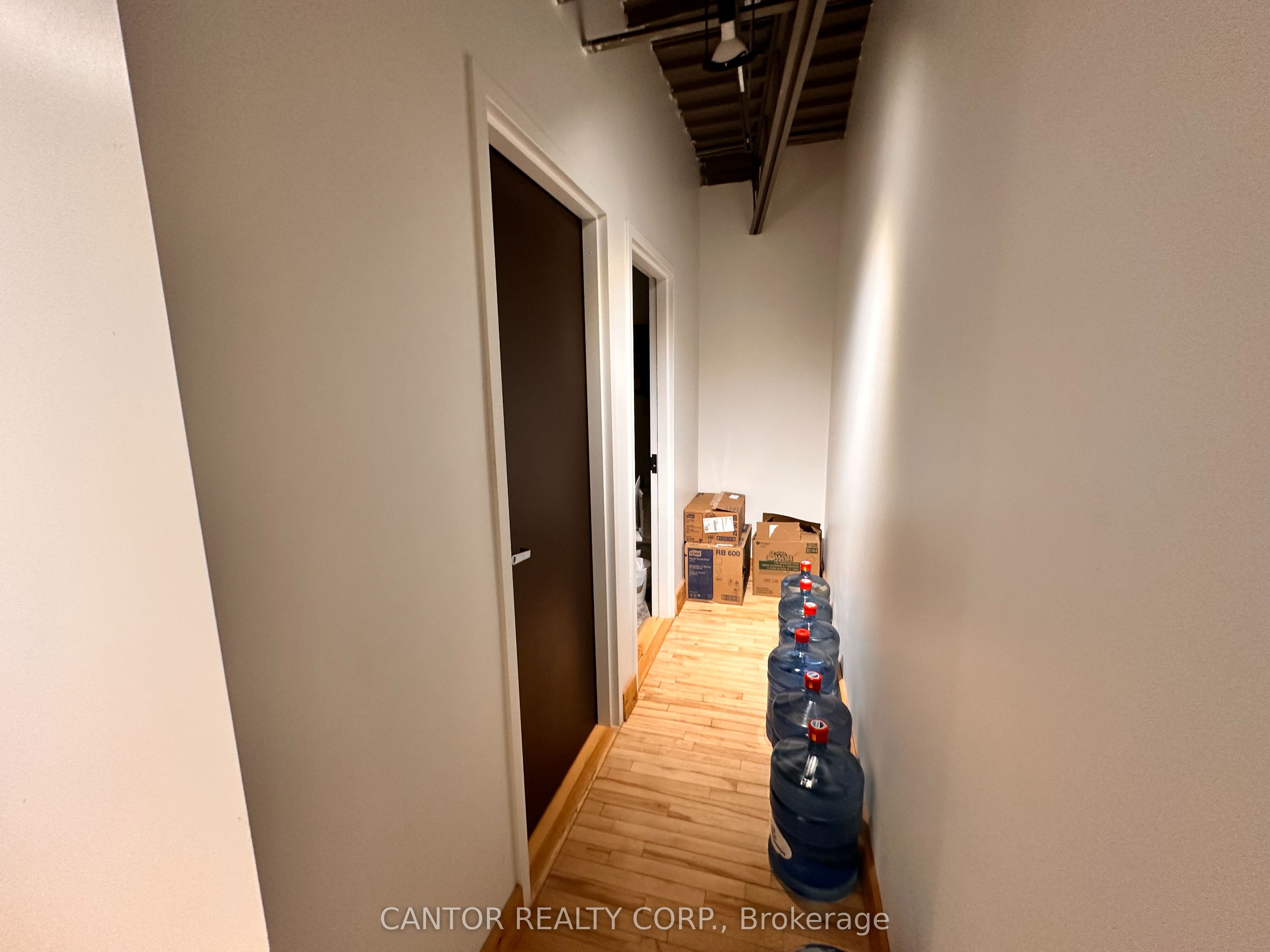 #6 - 371a Richmond Road Property Photo 22
