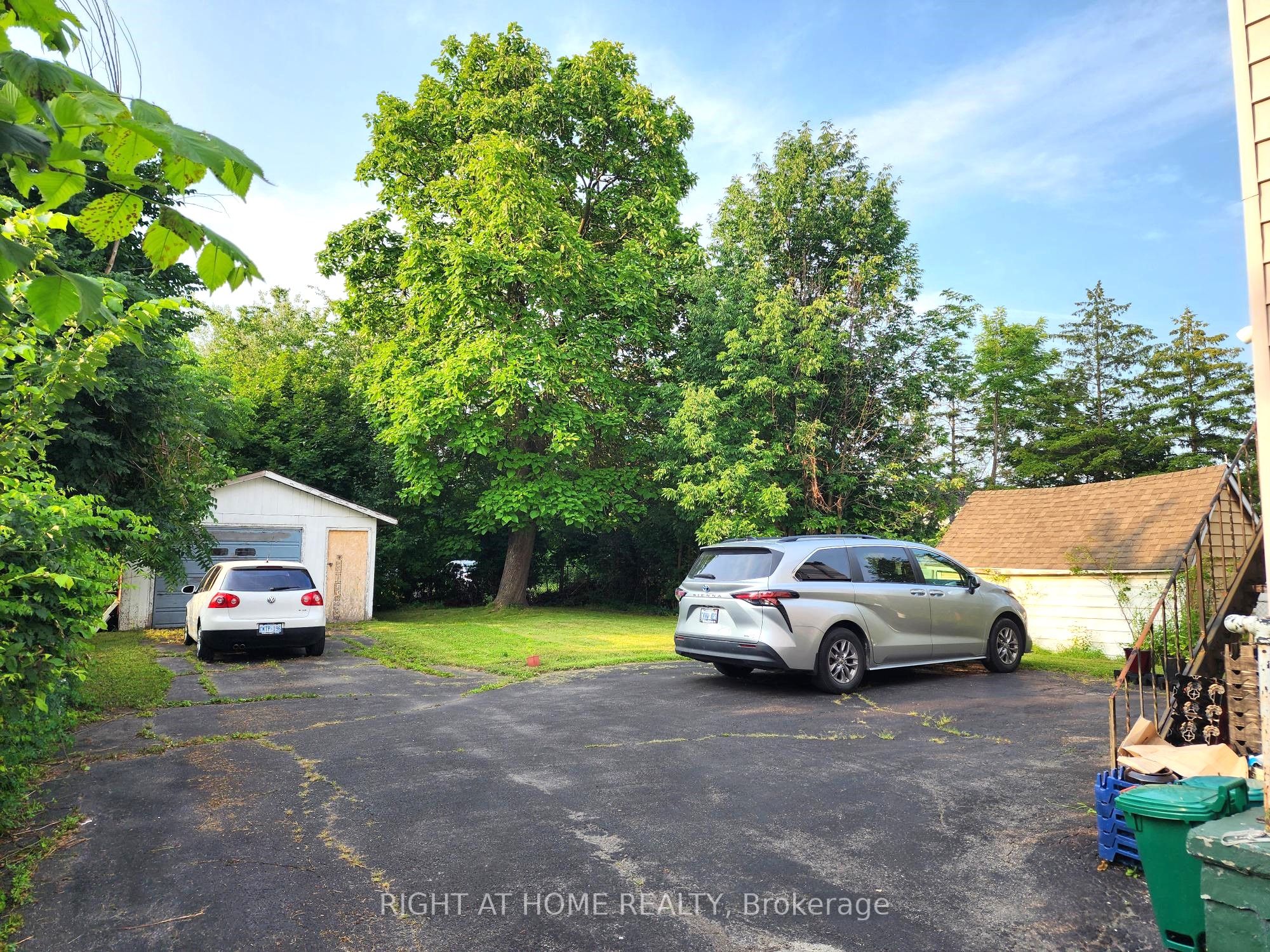 278 Lincoln Street Property Photo 6