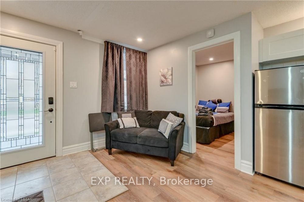 12 Cartwright Street Property Photo 5