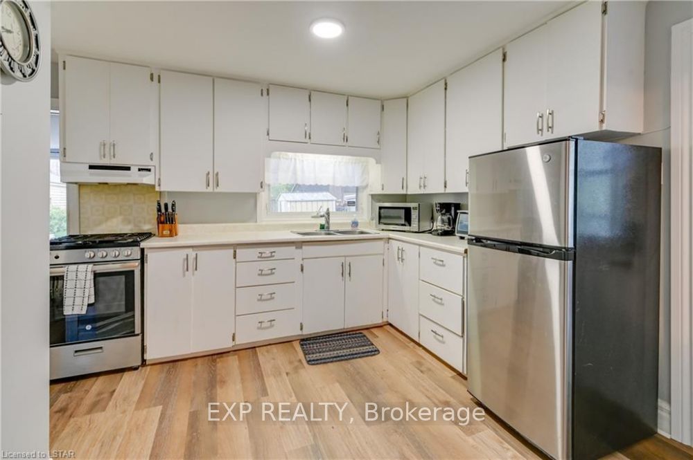 12 Cartwright Street Property Photo 7