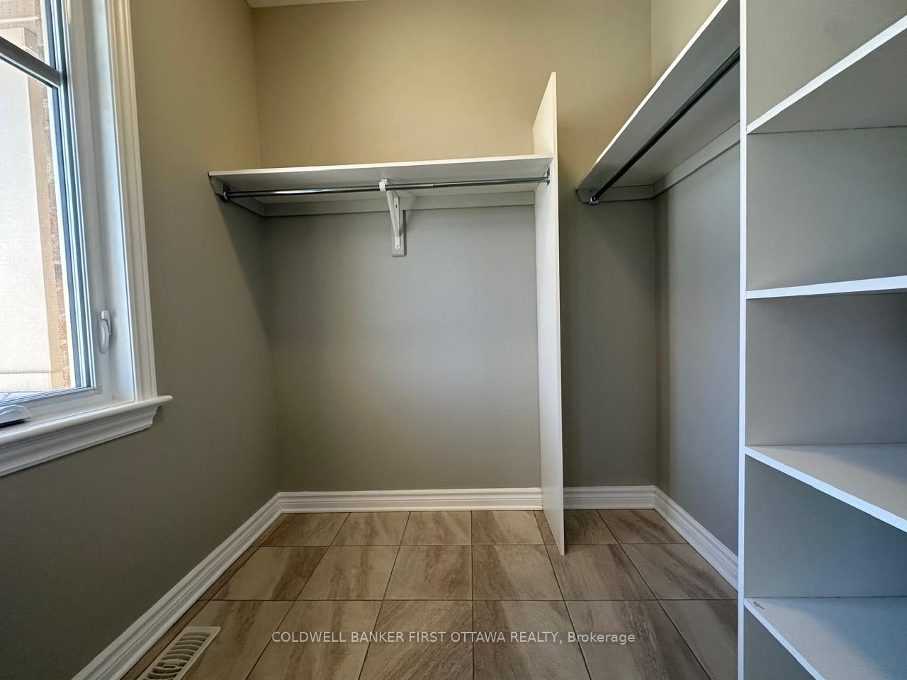 620 Sora Way Property Photo 4