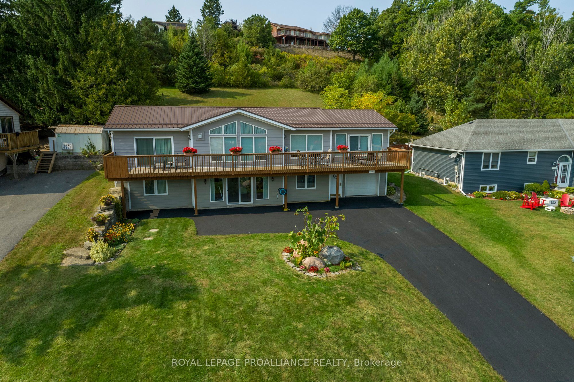 #box 703 - 149 Park Lane Property Photo