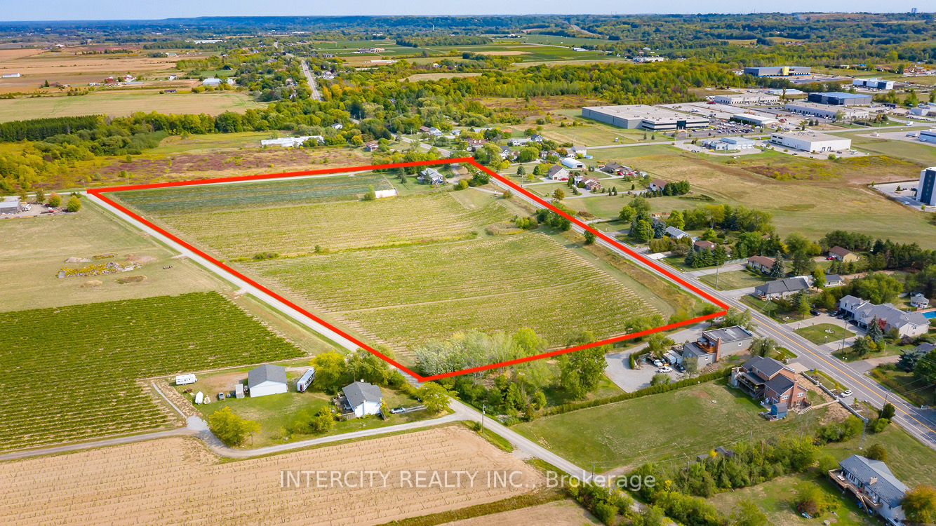 450 Queenston Road Property Photo 4