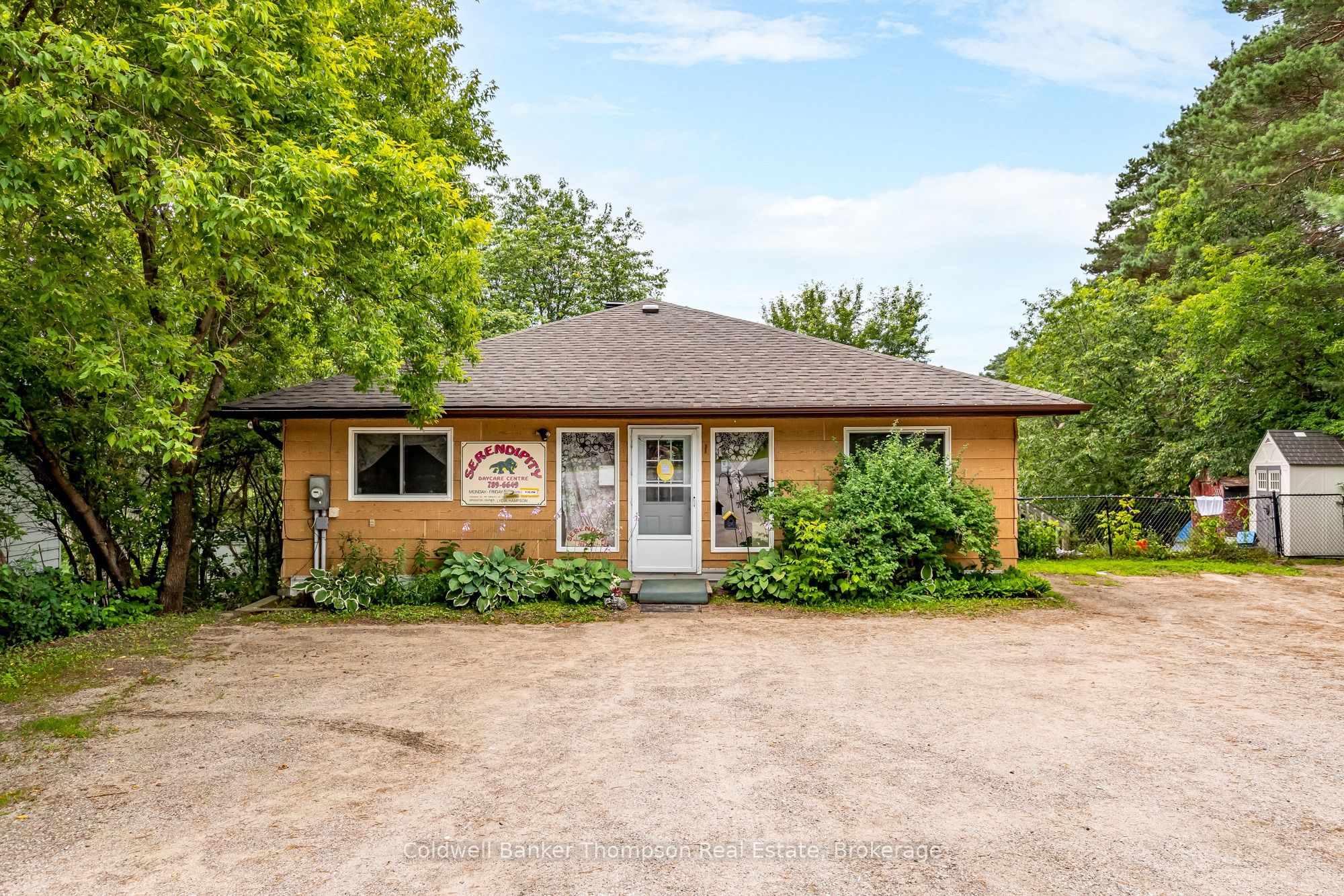 6 Gullins Road Property Photo