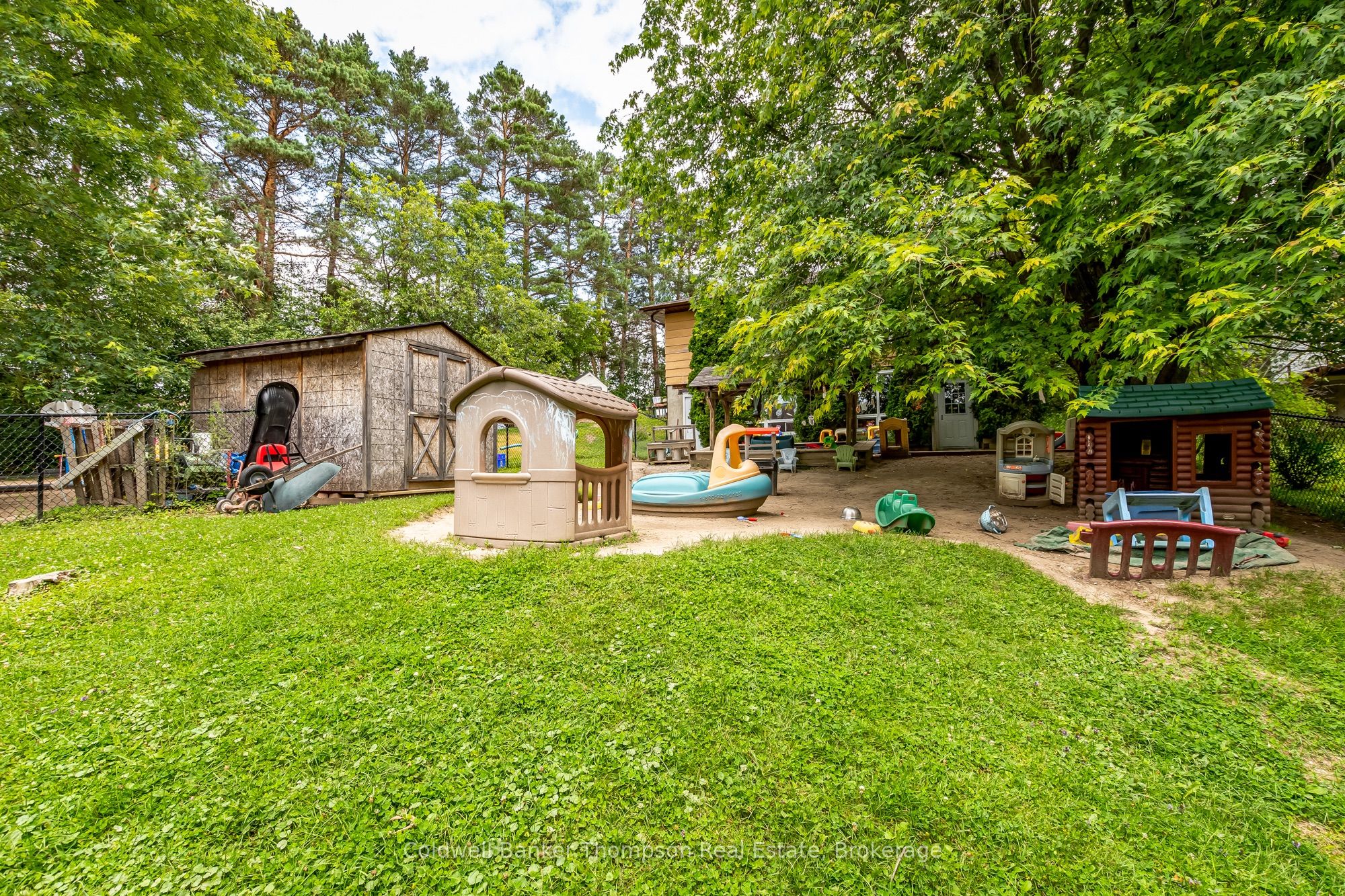 6 Gullins Road Property Photo 34