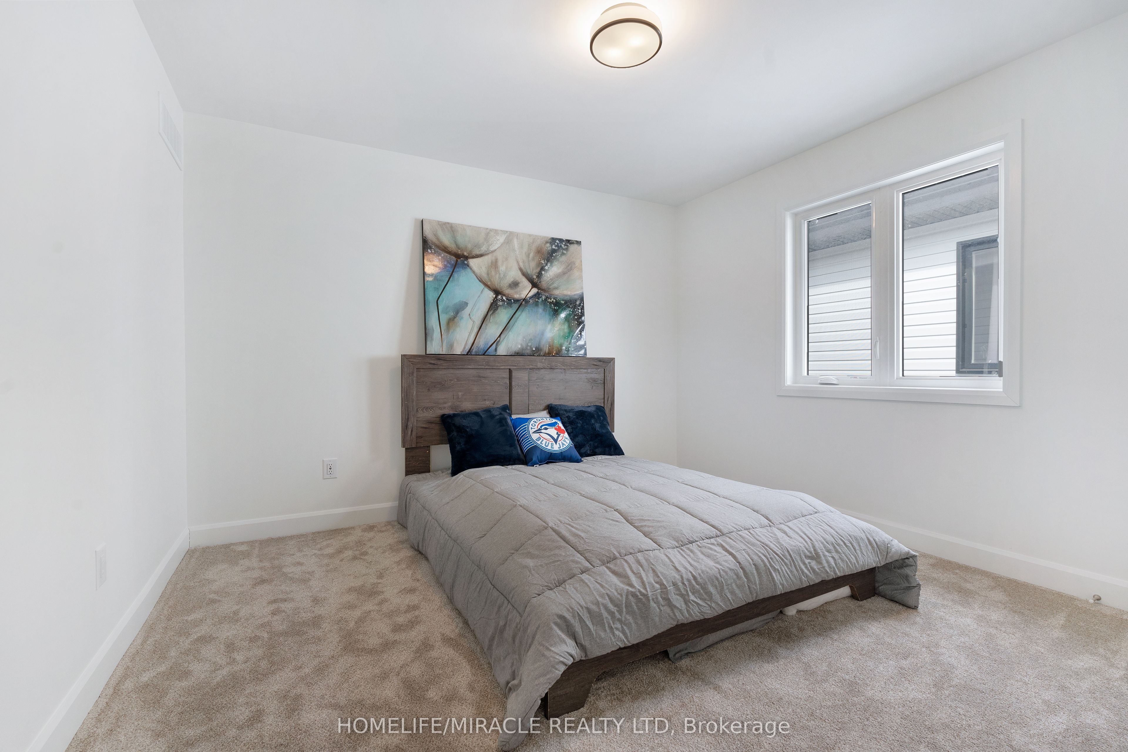 10 Walden Pond Drive Property Photo
