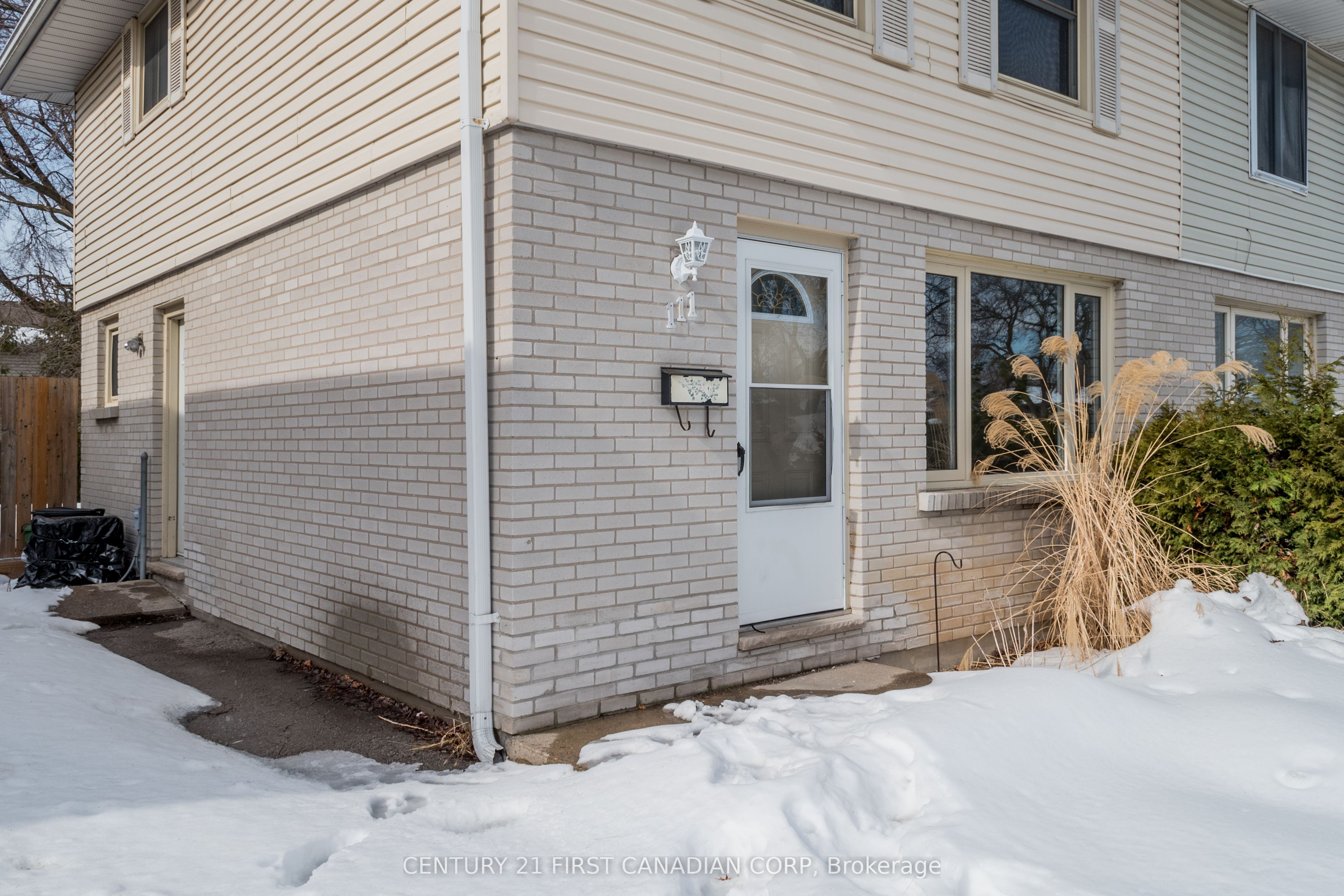 111 Woodrow Crescent Property Photo 4