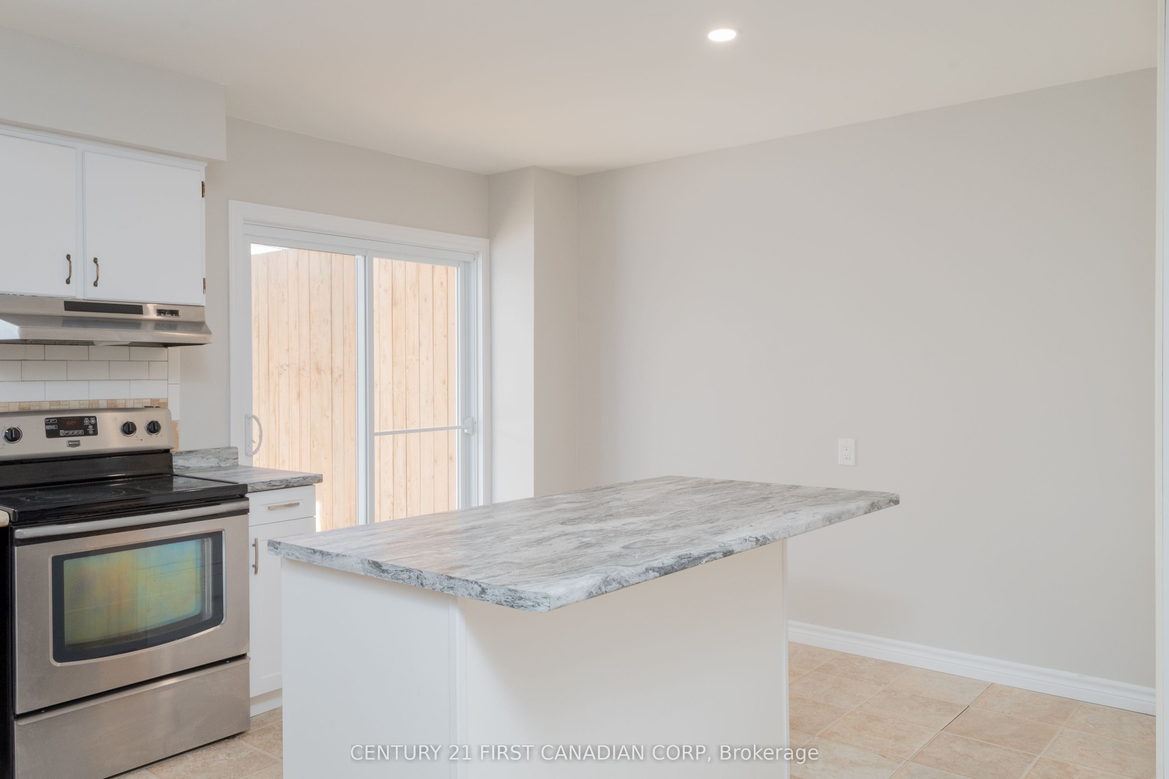 111 Woodrow Crescent Property Photo 29