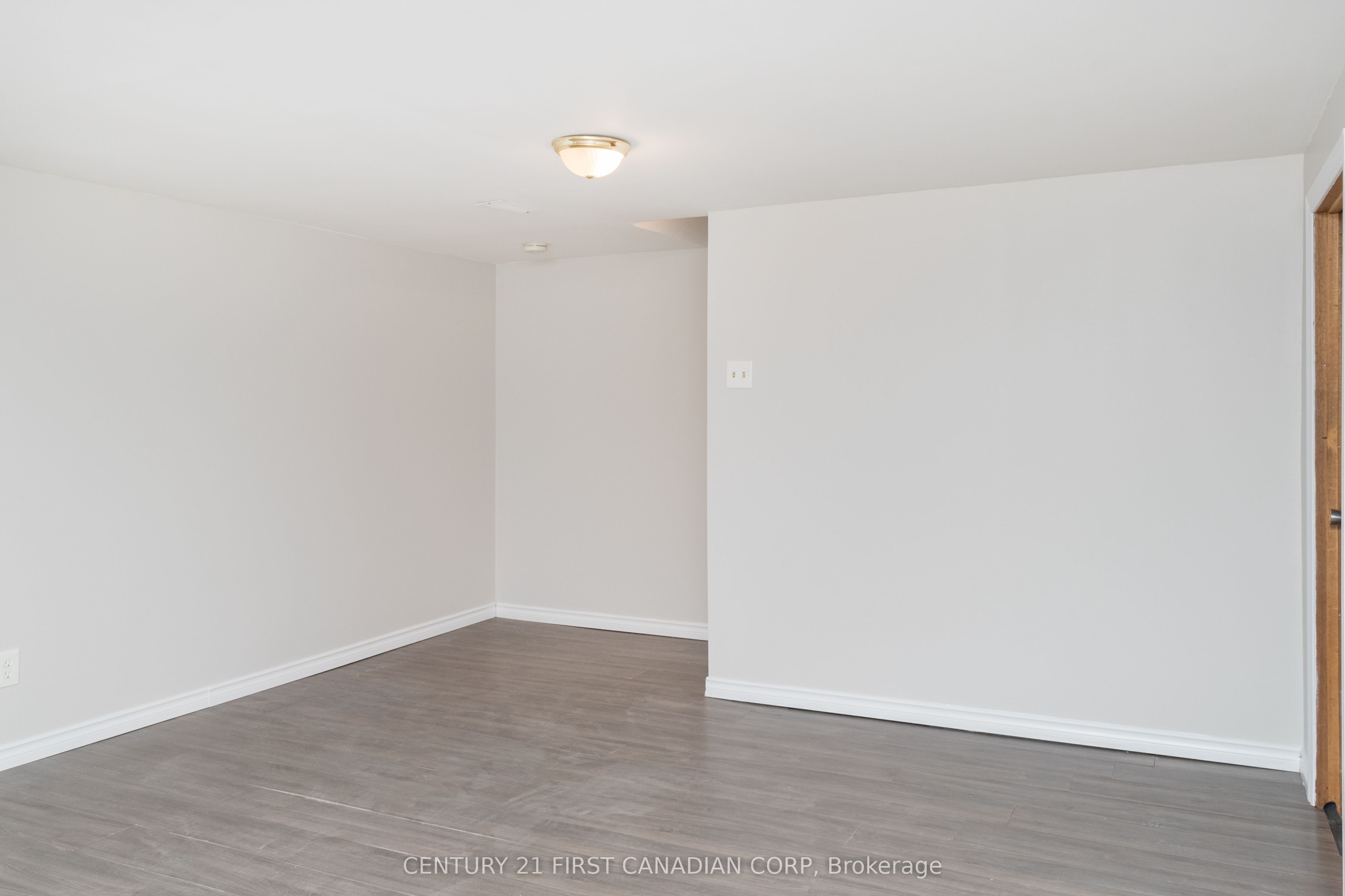111 Woodrow Crescent Property Photo 33