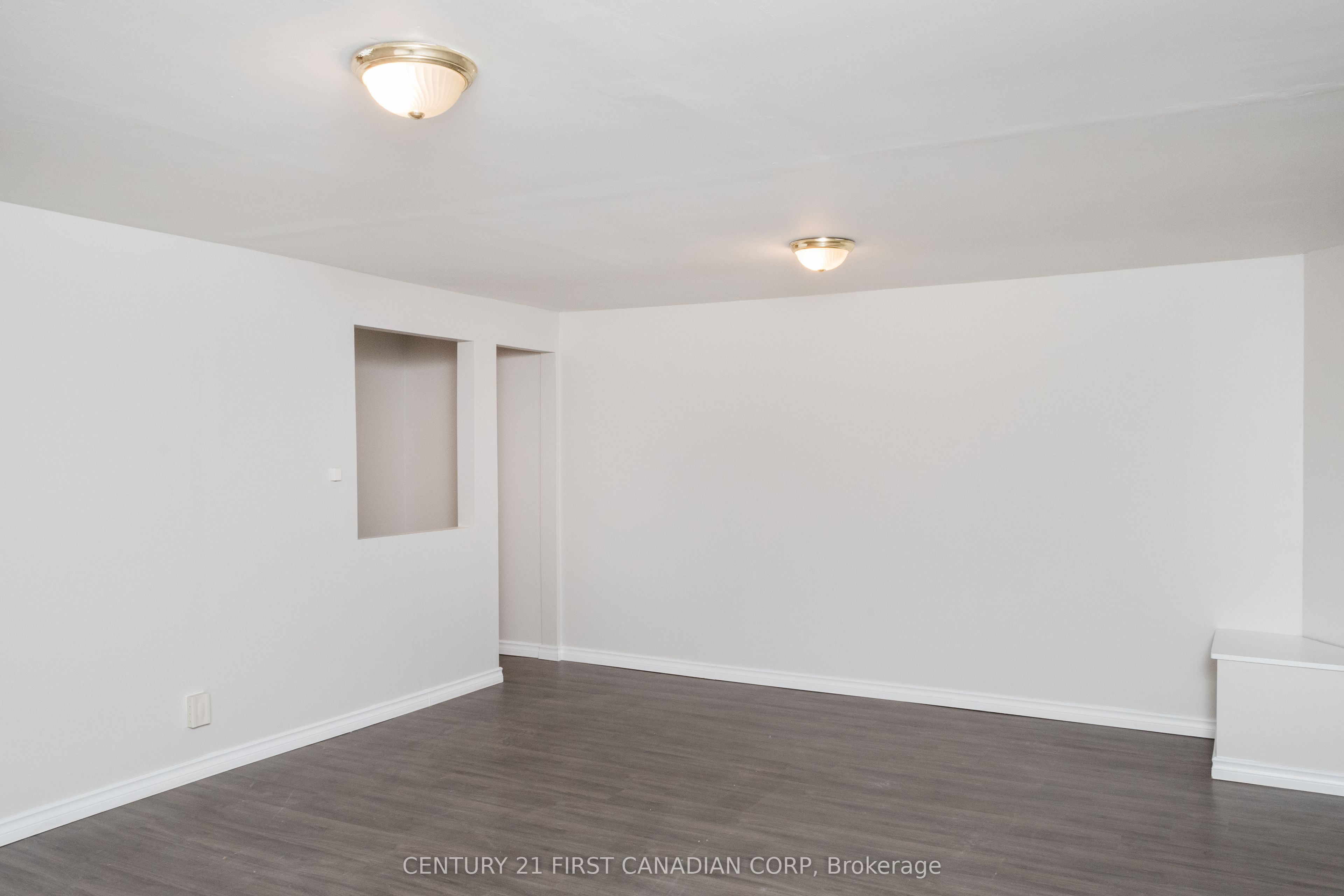 111 Woodrow Crescent Property Photo 35