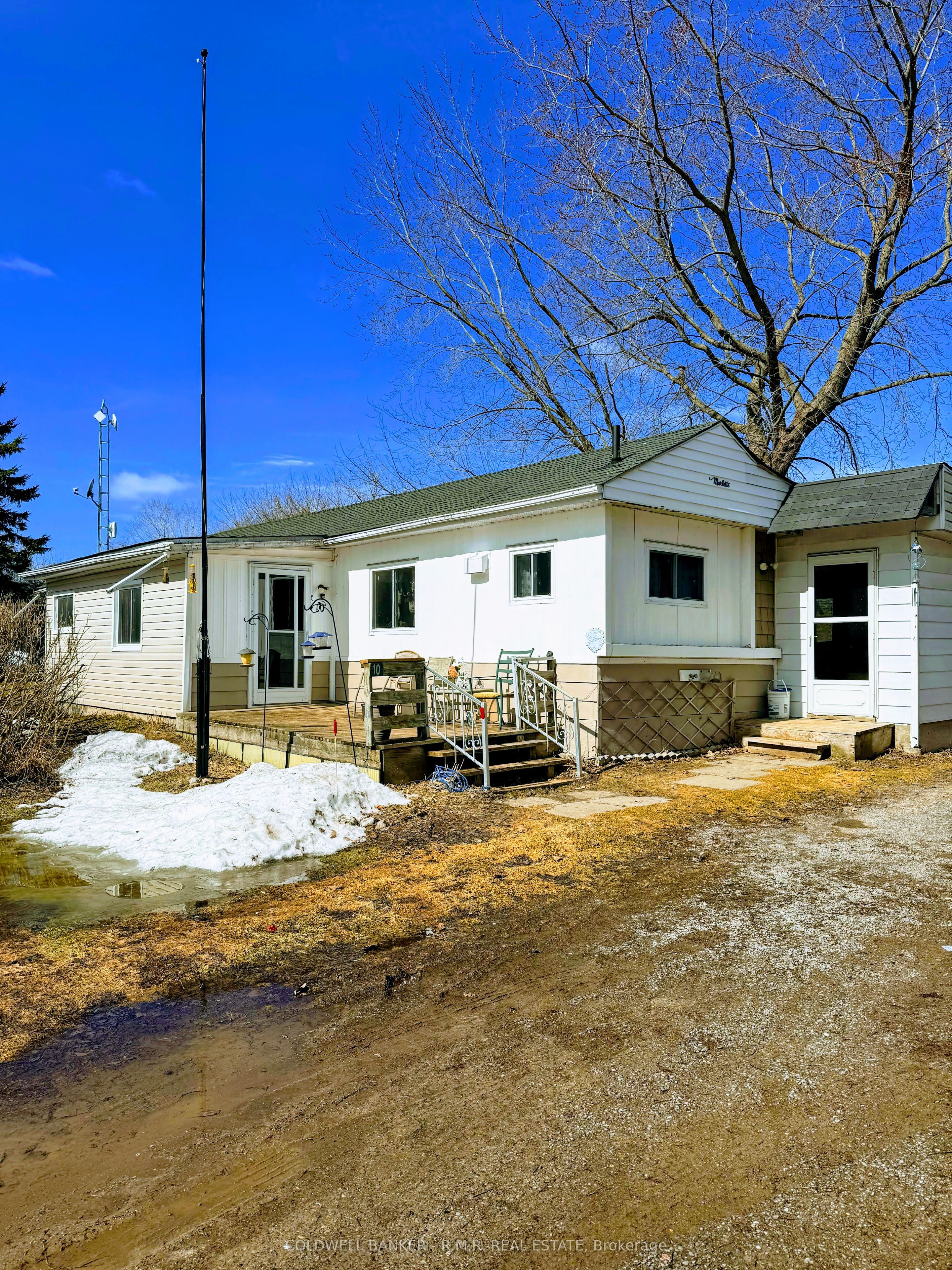 10 Driftwood Crescent Property Photo