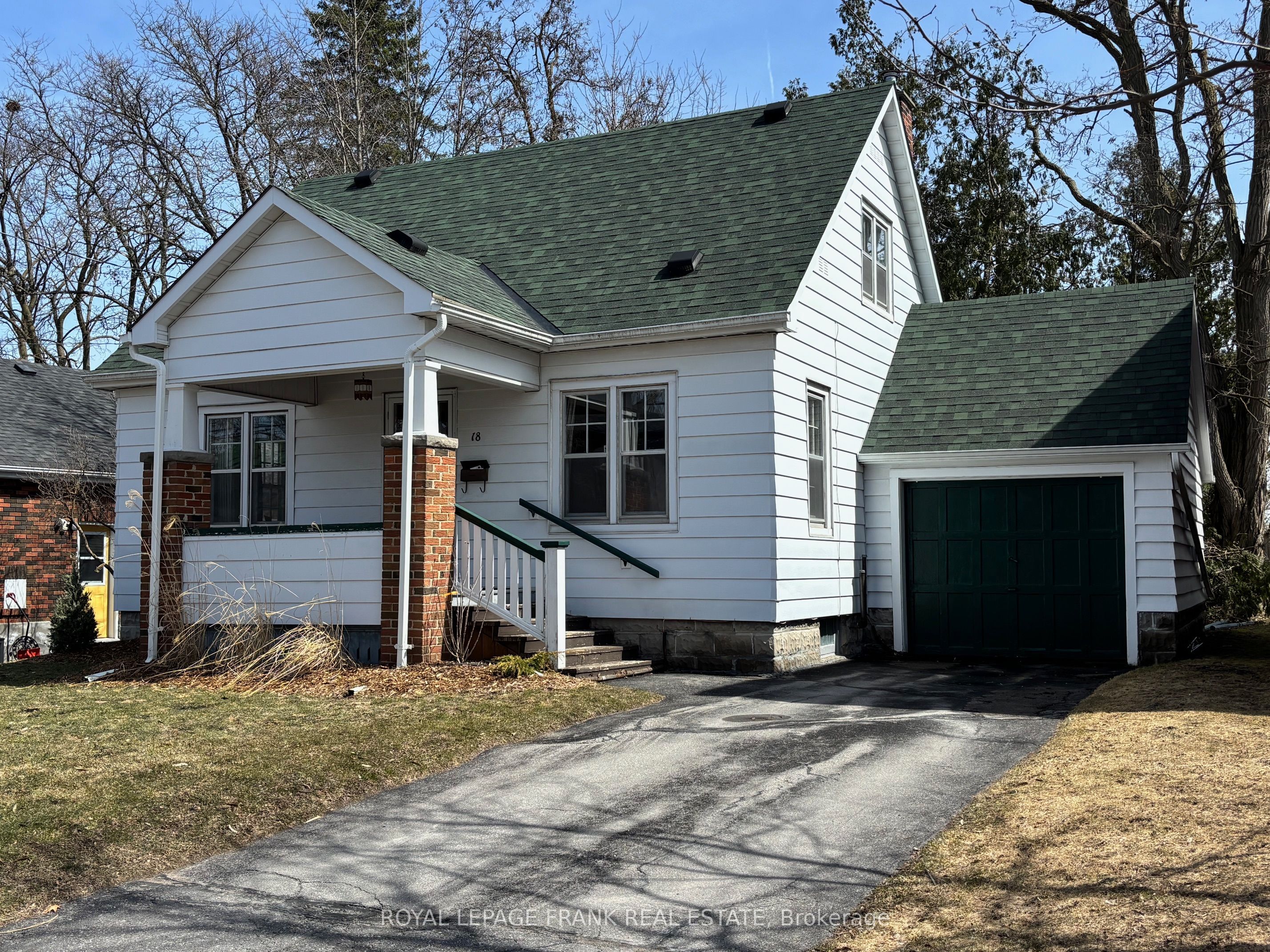 18 Conger Street Property Photo