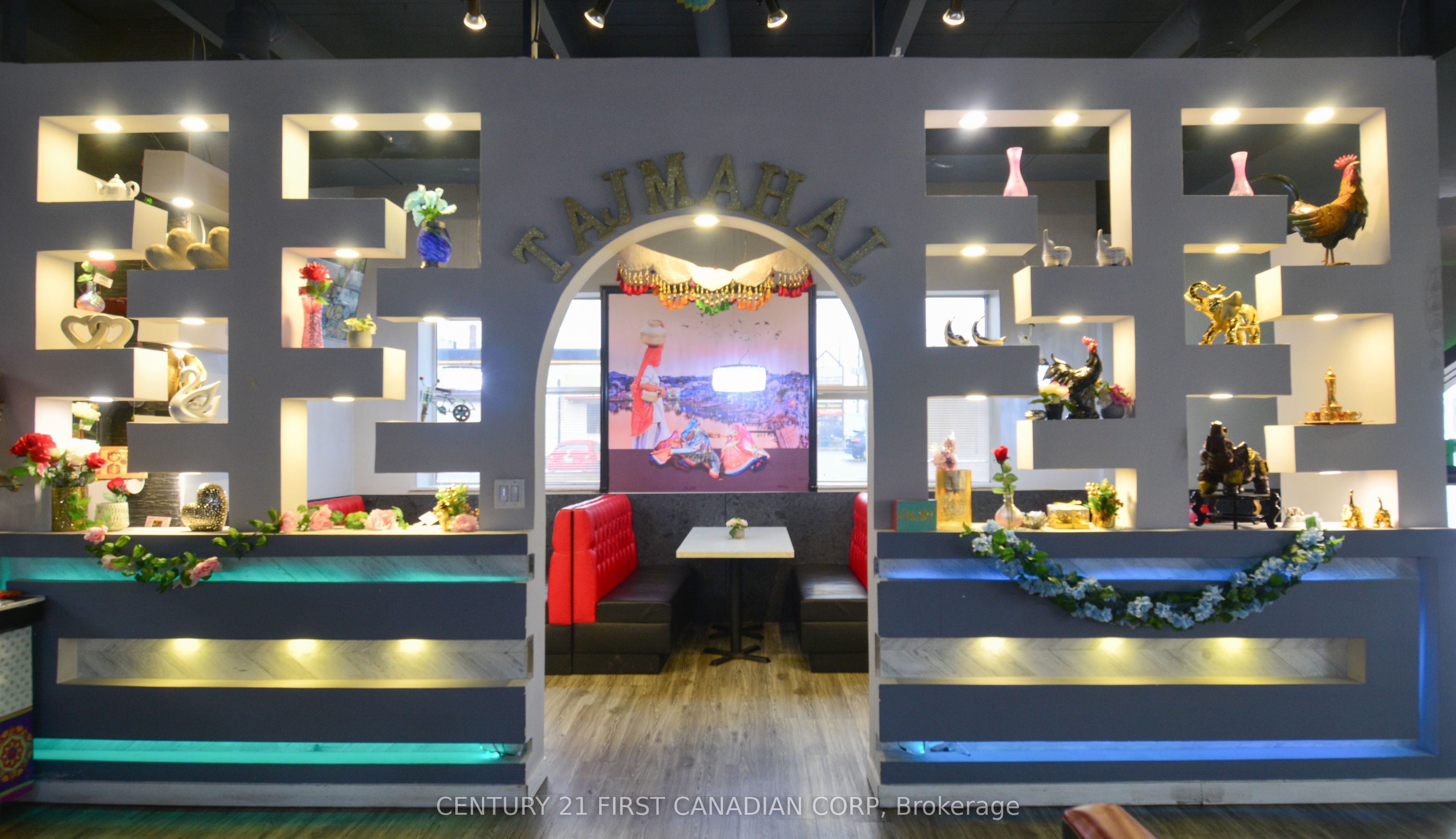 1682 Dundas Street Property Photo 6