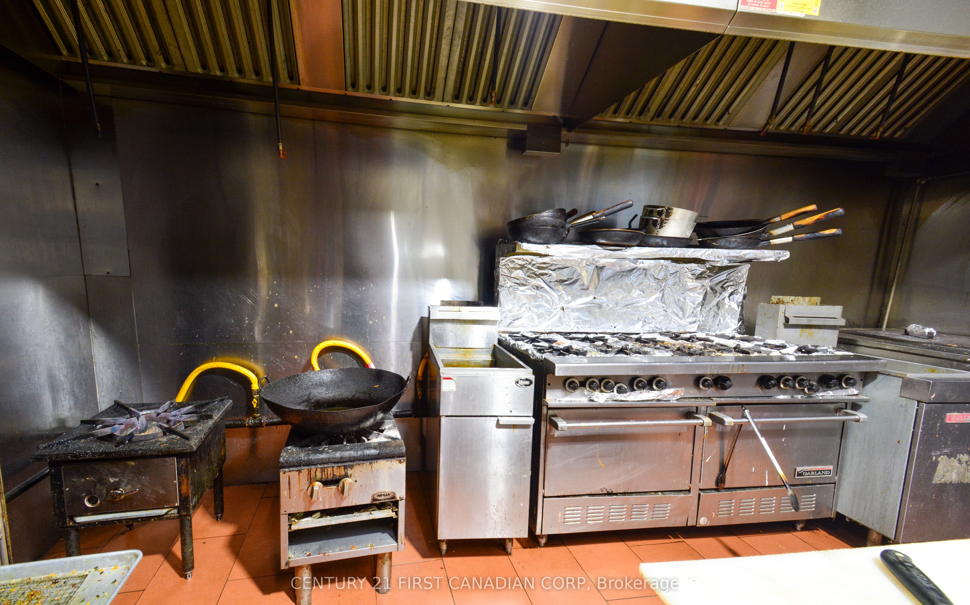 1682 Dundas Street Property Photo 25