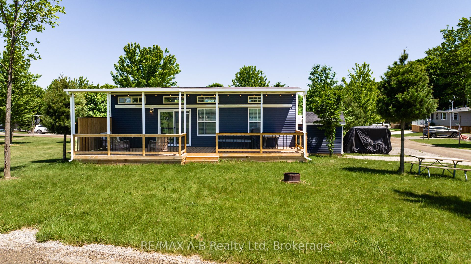 923590 Road 92 Street 652 Property Photo 8
