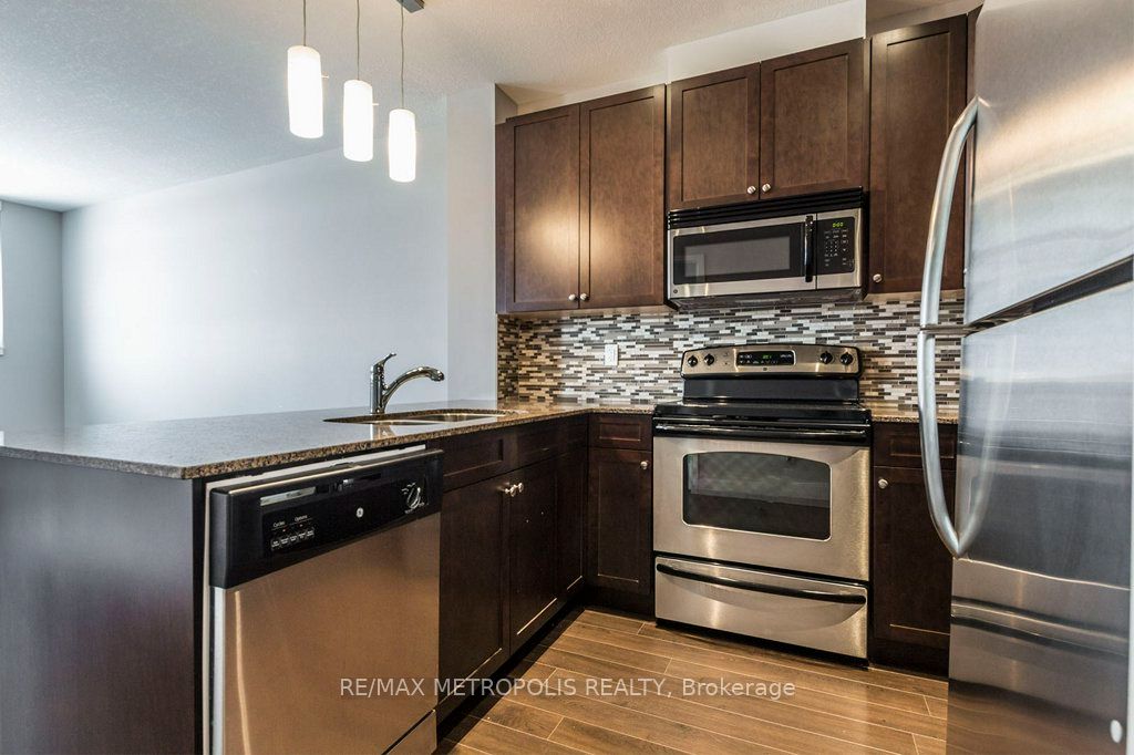 188 King Street S 402 Property Photo 6