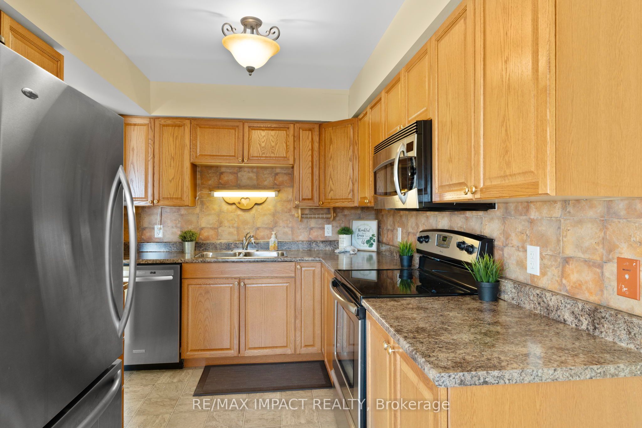 841 Battell Street 203 Property Photo 10