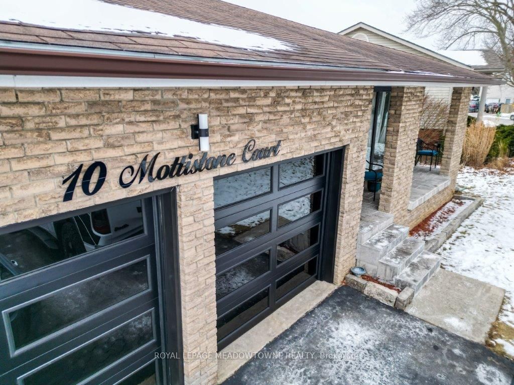 10 Mottistone Court Property Photo 1