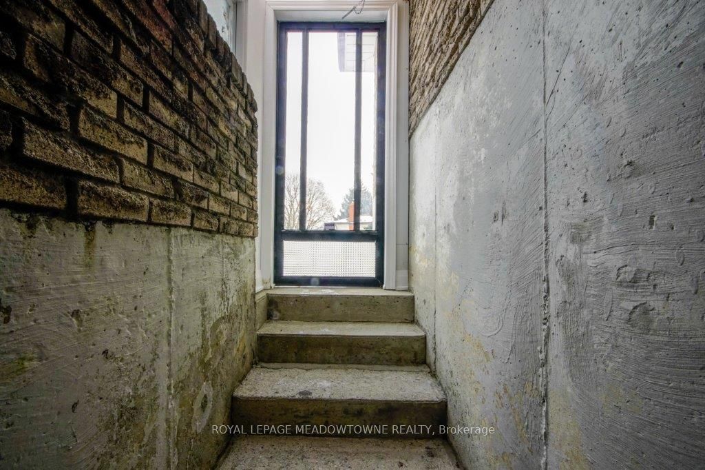 10 Mottistone Court Property Photo 3