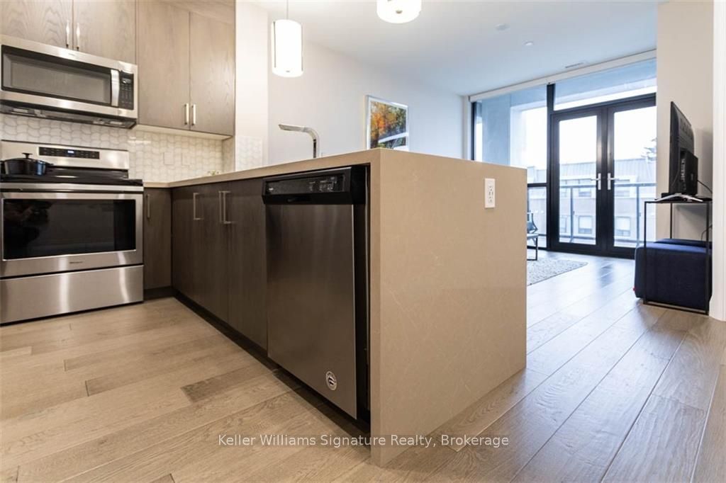 101 Locke Street S 207 Property Photo 16