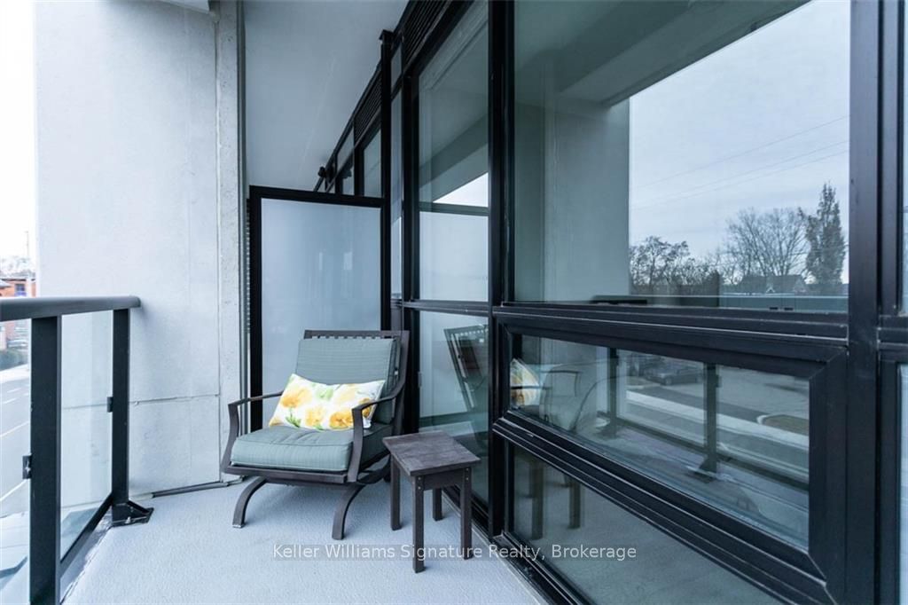 101 Locke Street S 207 Property Photo 28