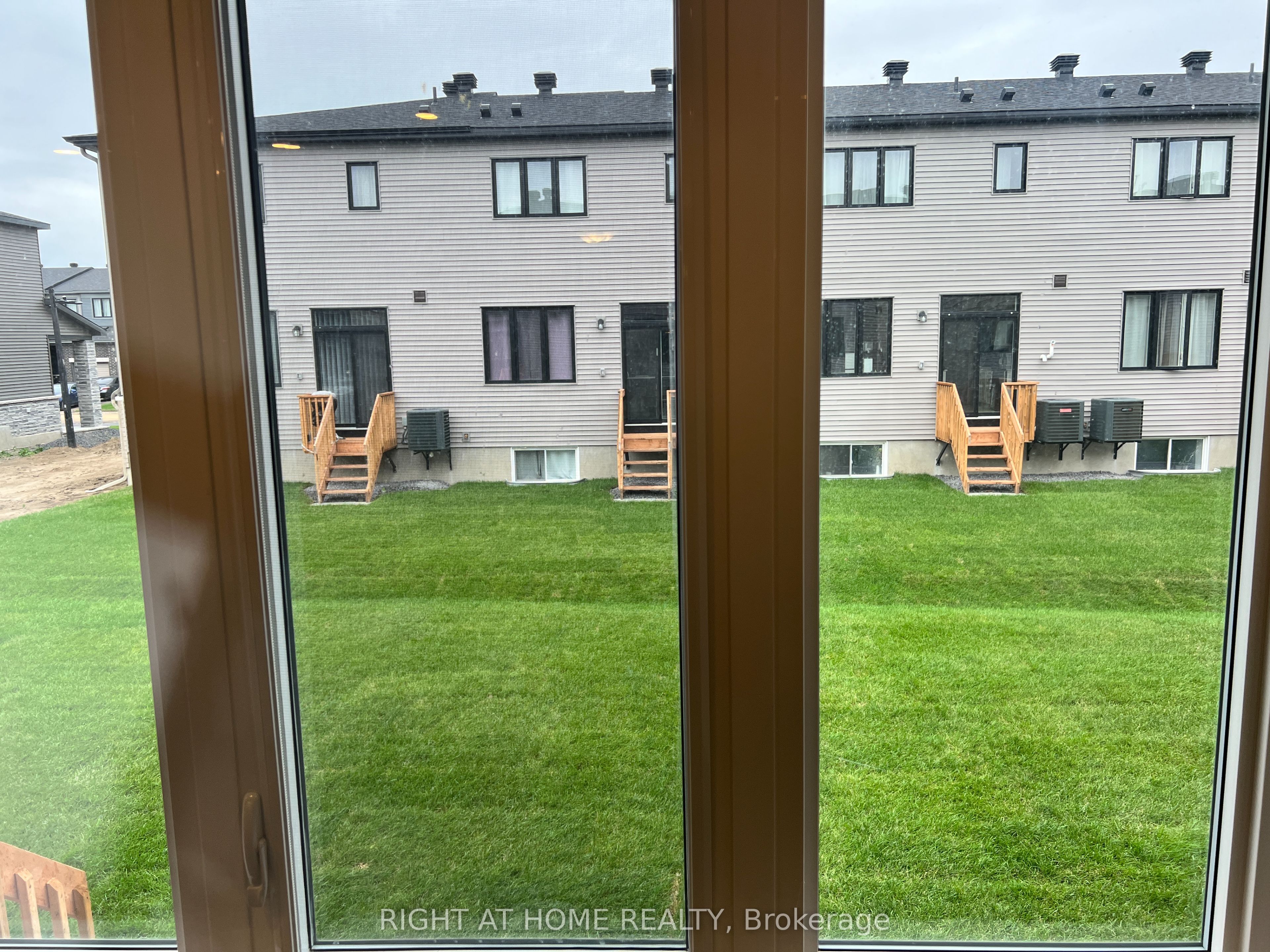 595 Lilith Street Property Photo 15