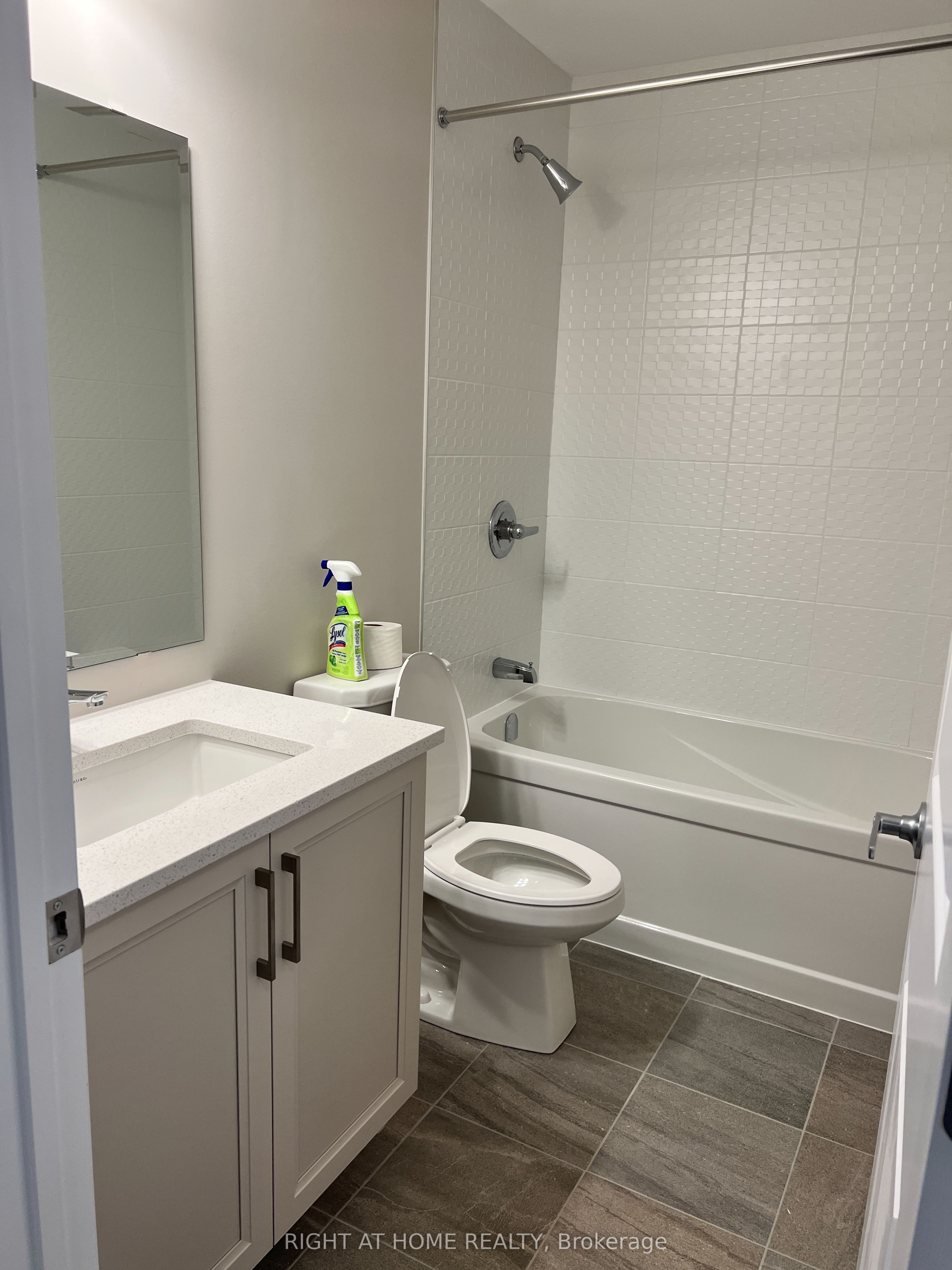 595 Lilith Street Property Photo 19