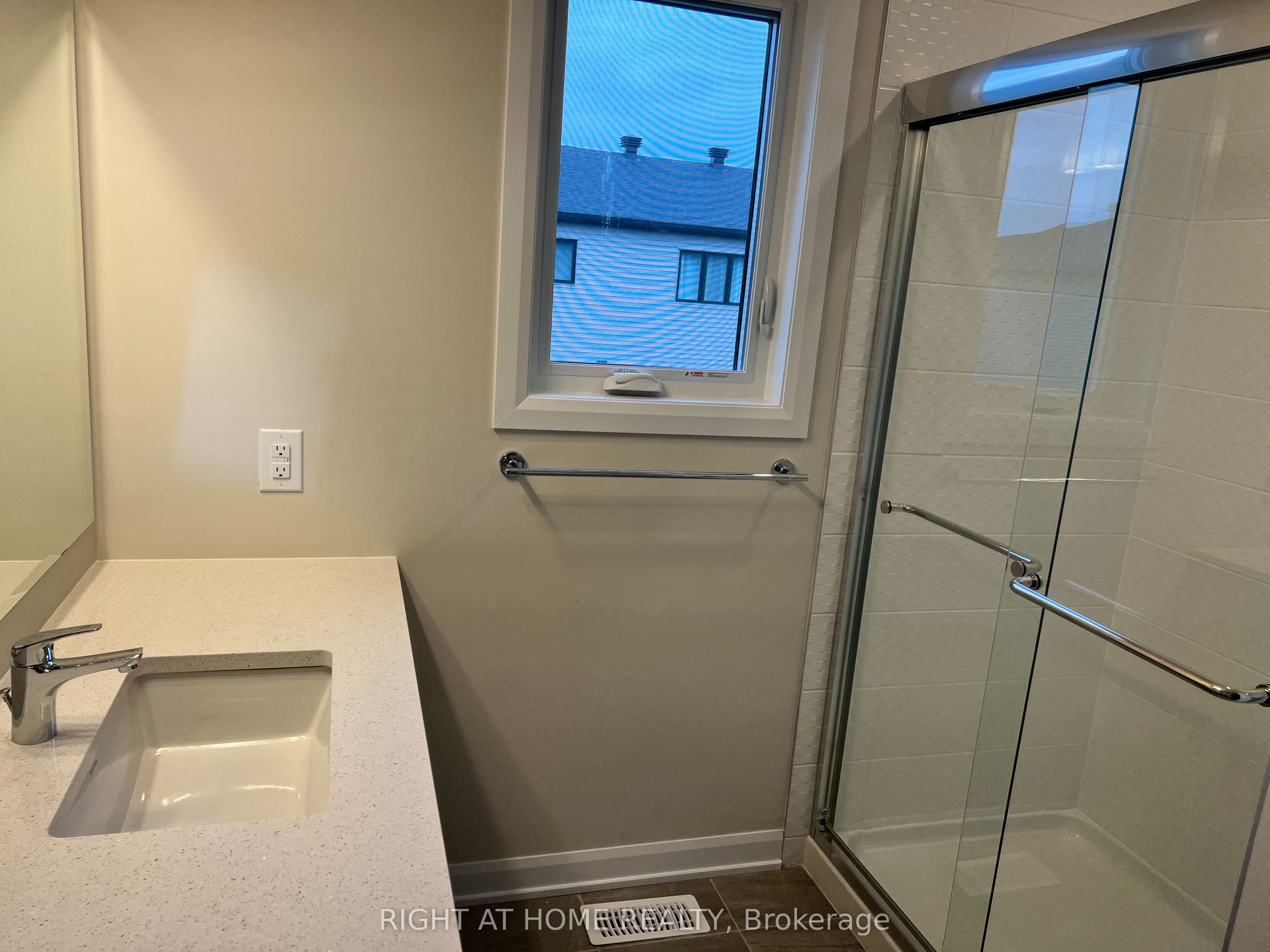 595 Lilith Street Property Photo 21