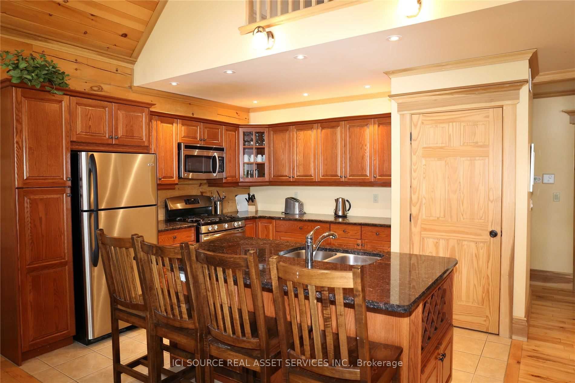 1016 Twin Pine Lane A Property Photo 5