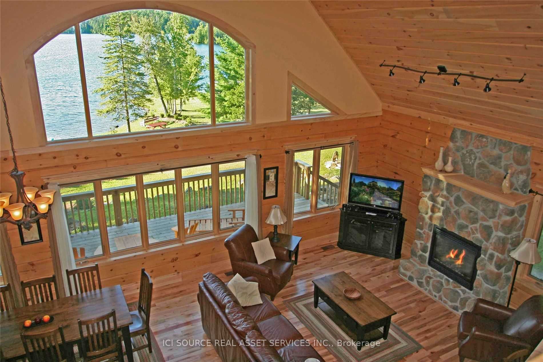 1016 Twin Pine Lane A Property Photo 8