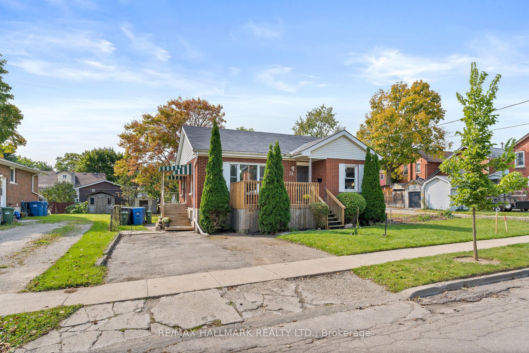 #lower Unit - 15 Lawrence Avenue Property Photo