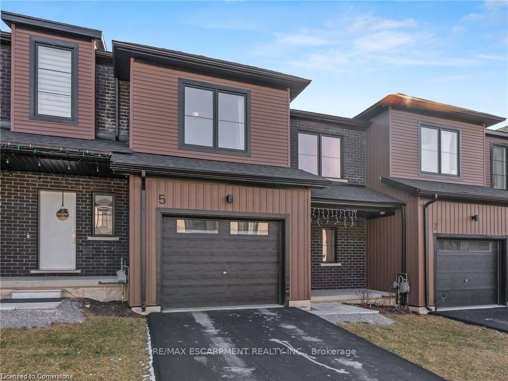 5 Trailside Drive Property Photo