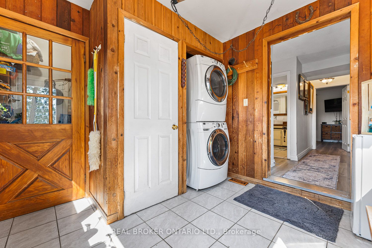 343101 15 Side Road Property Photo 17