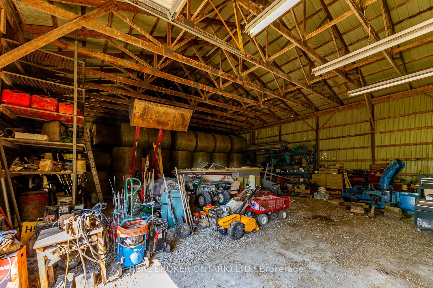 343101 15 Side Road Property Photo 29