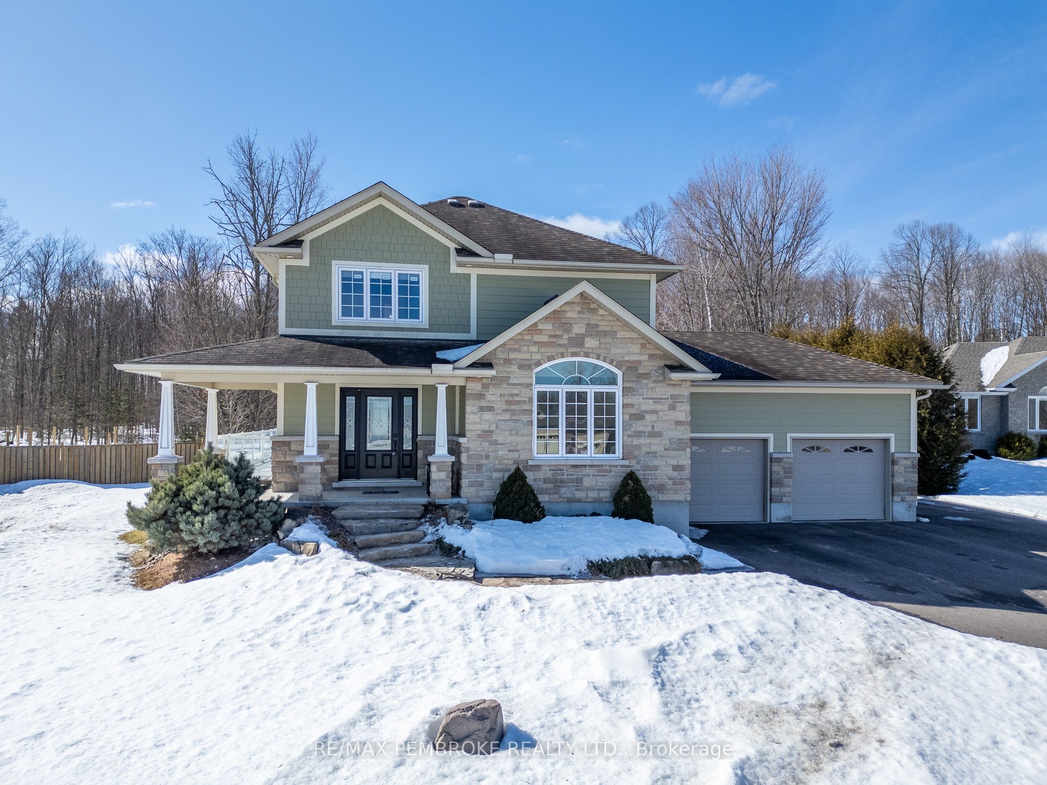 Laurentian Valley Real Estate Listings Main Image